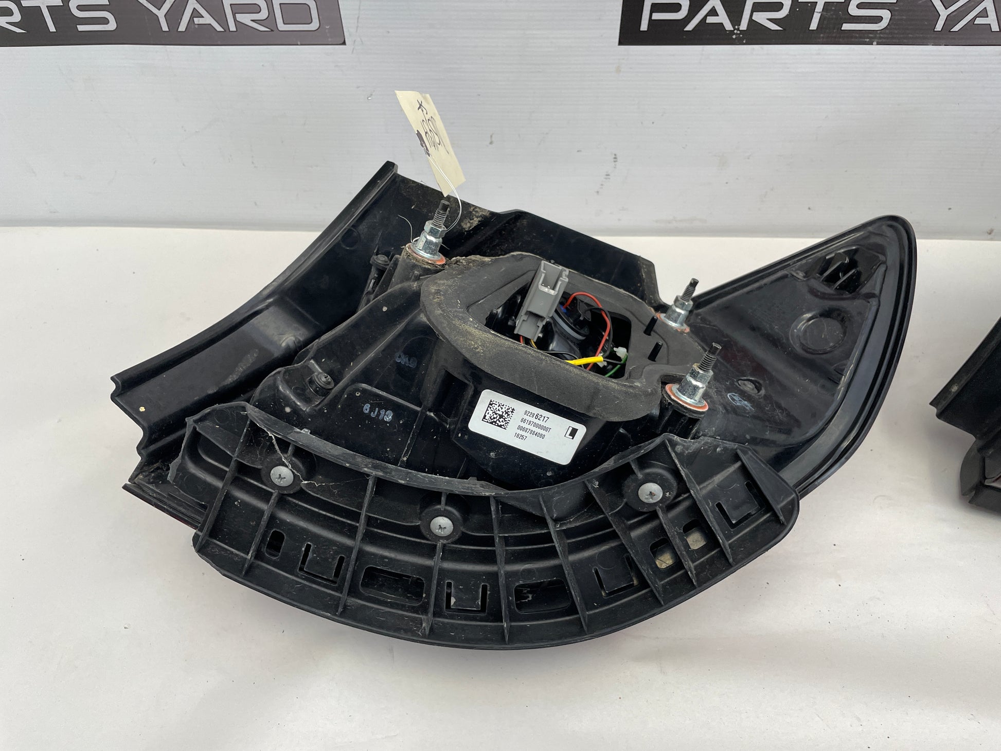 2017 Chevrolet SS Sedan RH & LH Tail Light Taillight Lamp OEM - Day's Parts Yard
