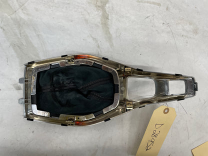 2019 Chevy Camaro SS Shifter Bezel w Black Leather Boot & Knob OEM