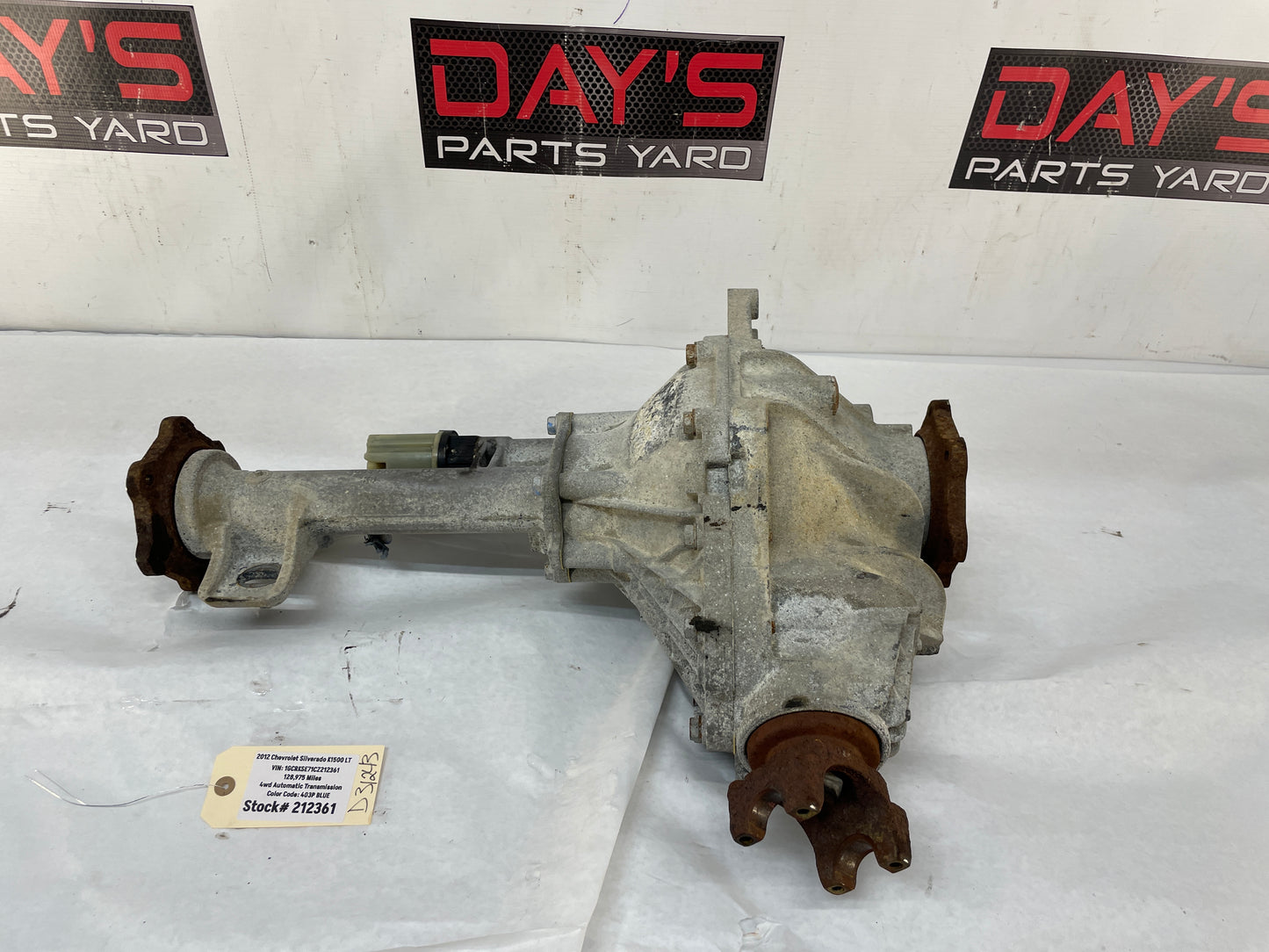 2012 Chevy Silverado K1500 LT Front Axle Carrier Differential Assembly OEM - Day's Parts Yard