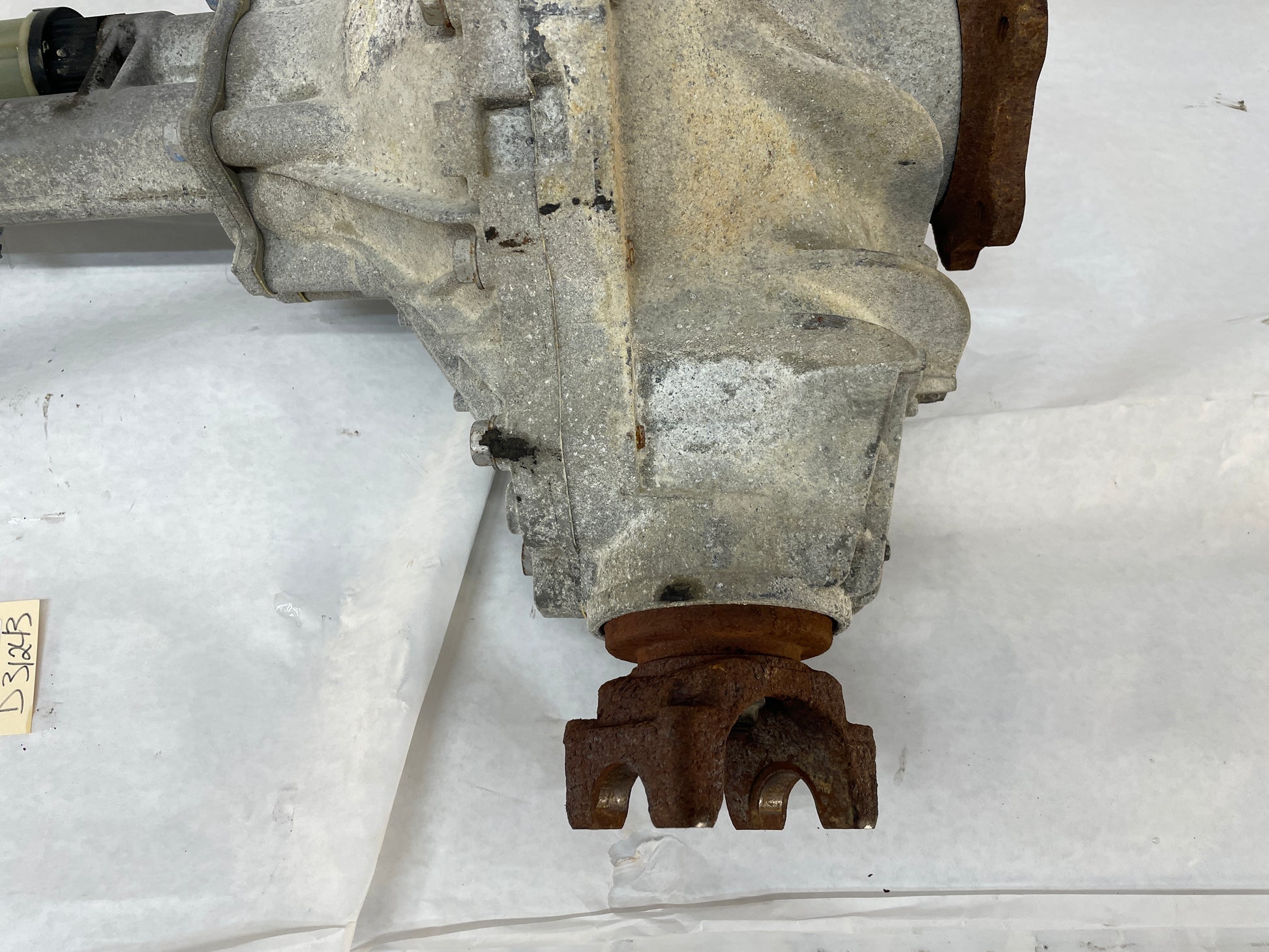 2012 Chevy Silverado K1500 LT Front Axle Carrier Differential Assembly OEM - Day's Parts Yard