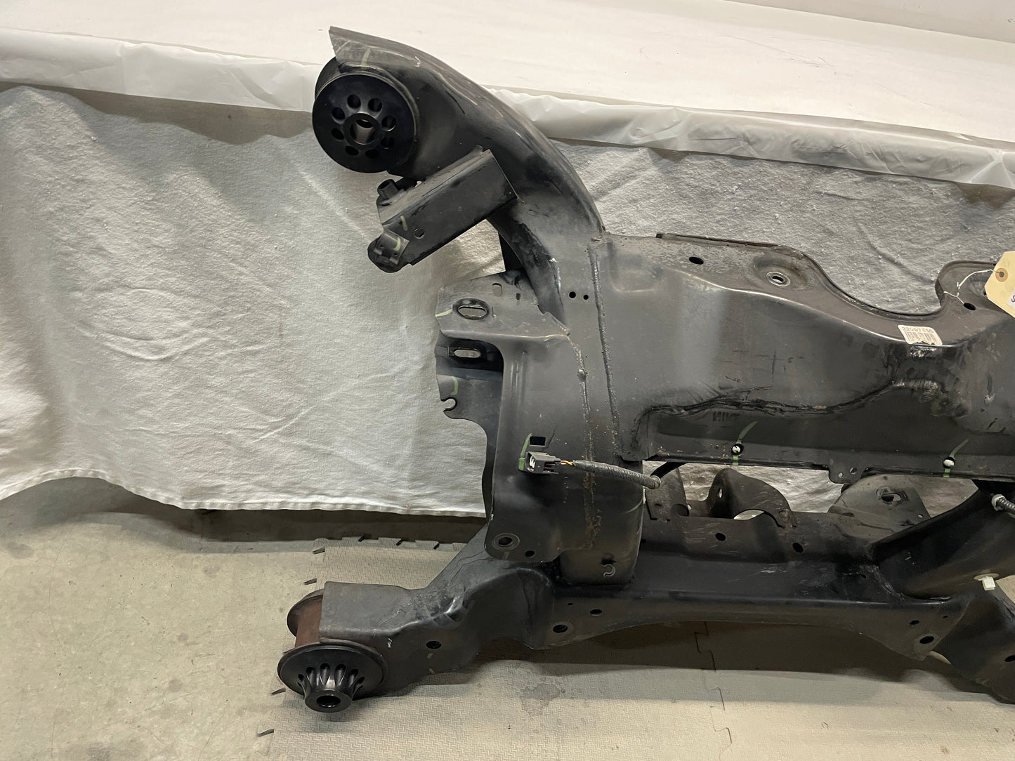 2015 Chevy Camaro SS  Bare Rear Cradle Sub Frame K Member OEM - Day's Parts Yard