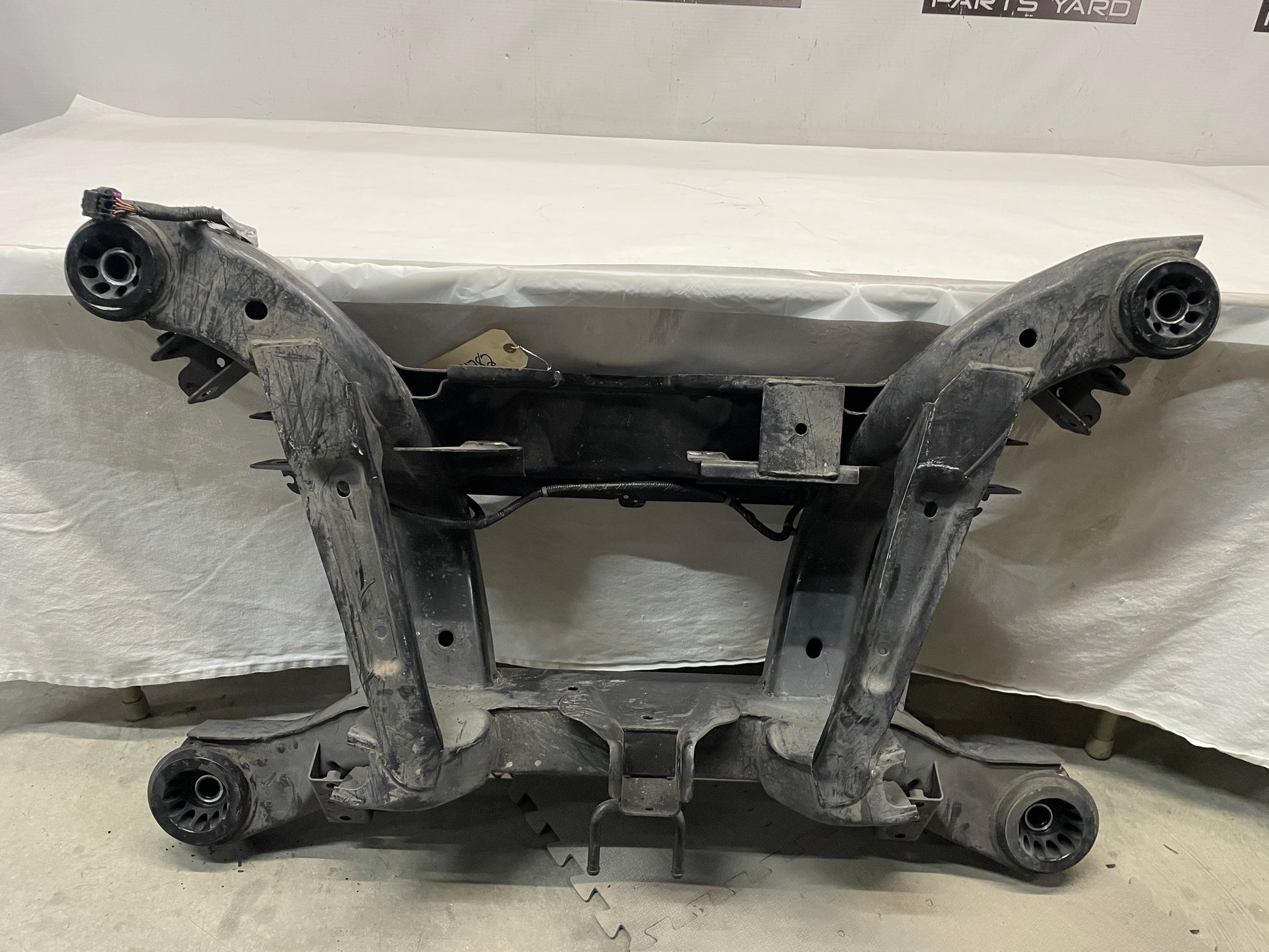 2015 Chevy Camaro SS  Bare Rear Cradle Sub Frame K Member OEM - Day's Parts Yard