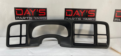 2007 Chevy Silverado K3500 Ebony Instrument Cluster Dash Trim Bezel OEM - Day's Parts Yard