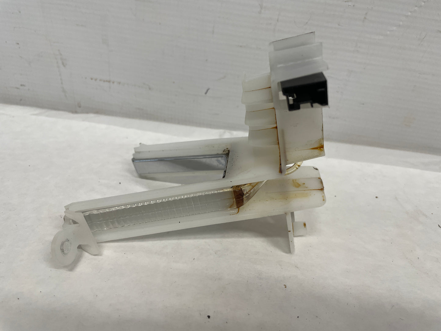 2019 Chevy Camaro SS Center Console Key Transmitter Light Lamp OEM