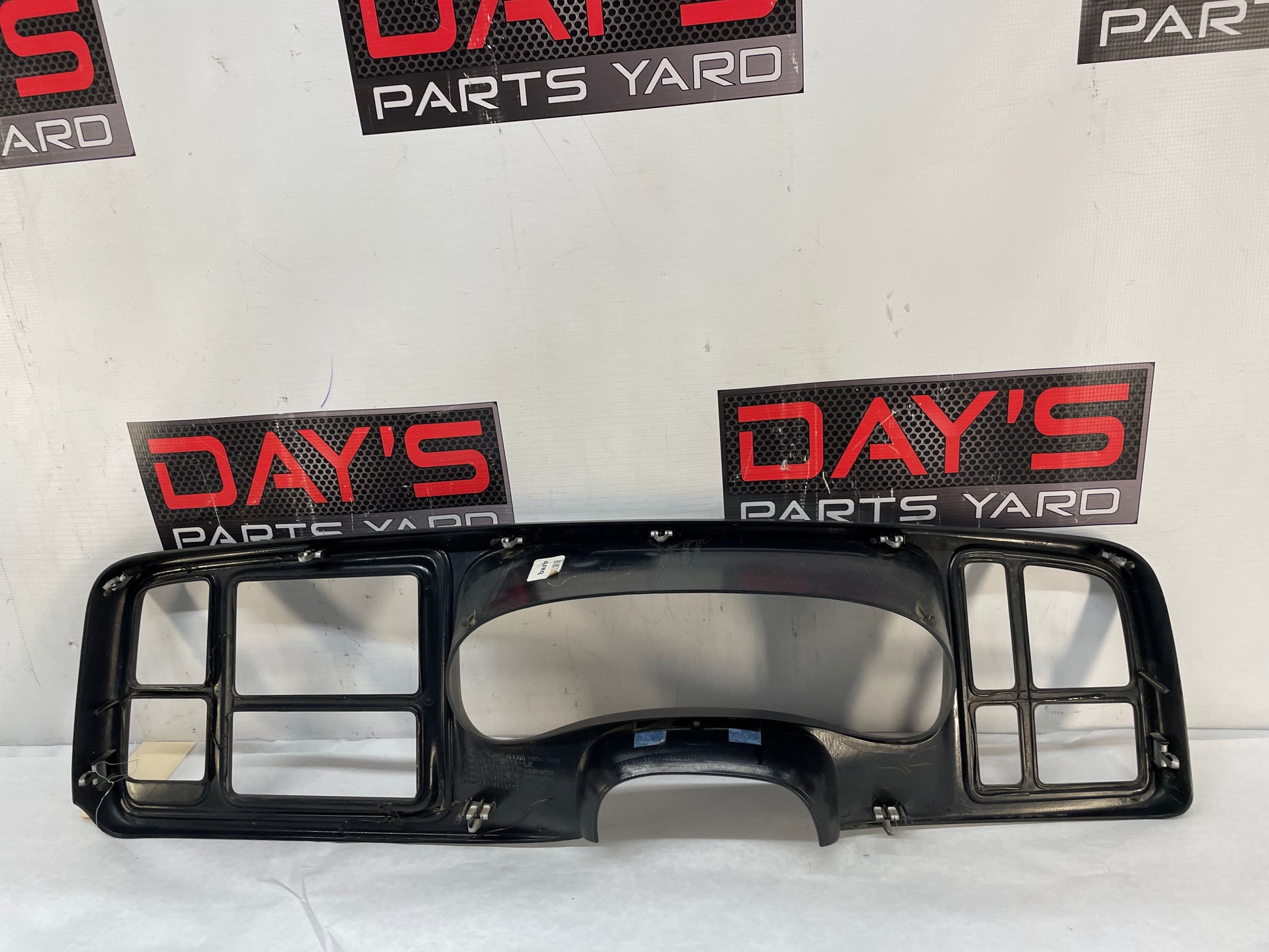 2007 Chevy Silverado K3500 Ebony Instrument Cluster Dash Trim Bezel OEM - Day's Parts Yard