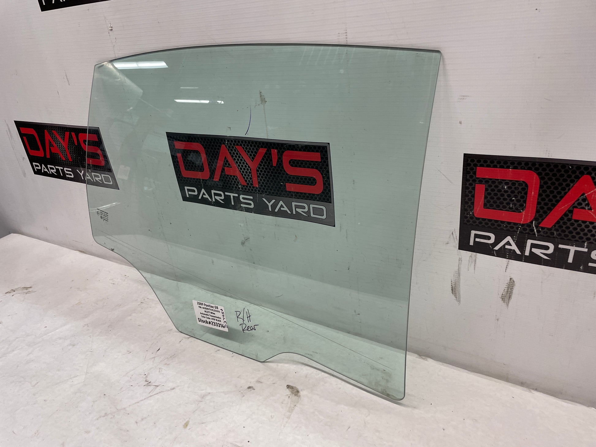 2009 Pontiac G8  RH Passenger Rear Door Window Glass OEM - Day's Parts Yard
