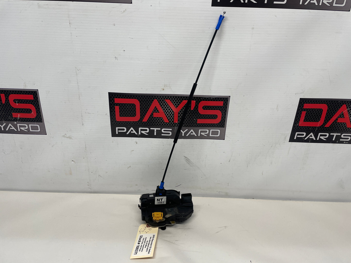 2015 Chevy SS Sedan LH Driver Front Door Lock Actuator OEM - Day's Parts Yard