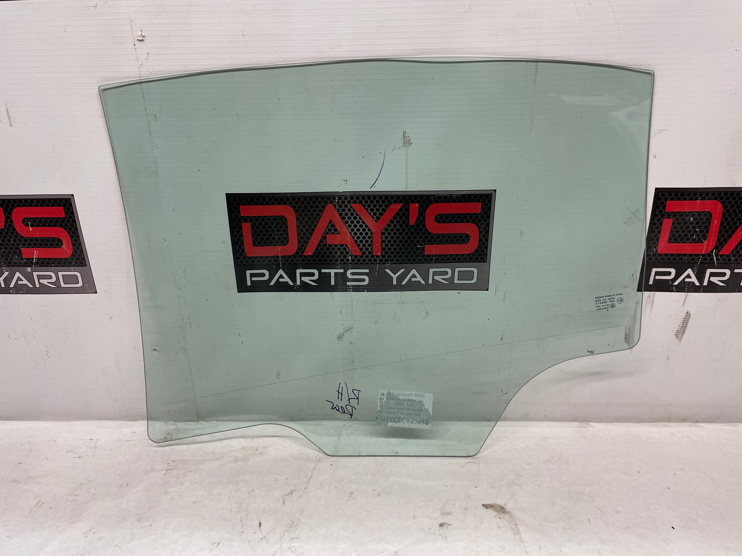 2009 Pontiac G8  RH Passenger Rear Door Window Glass OEM - Day's Parts Yard