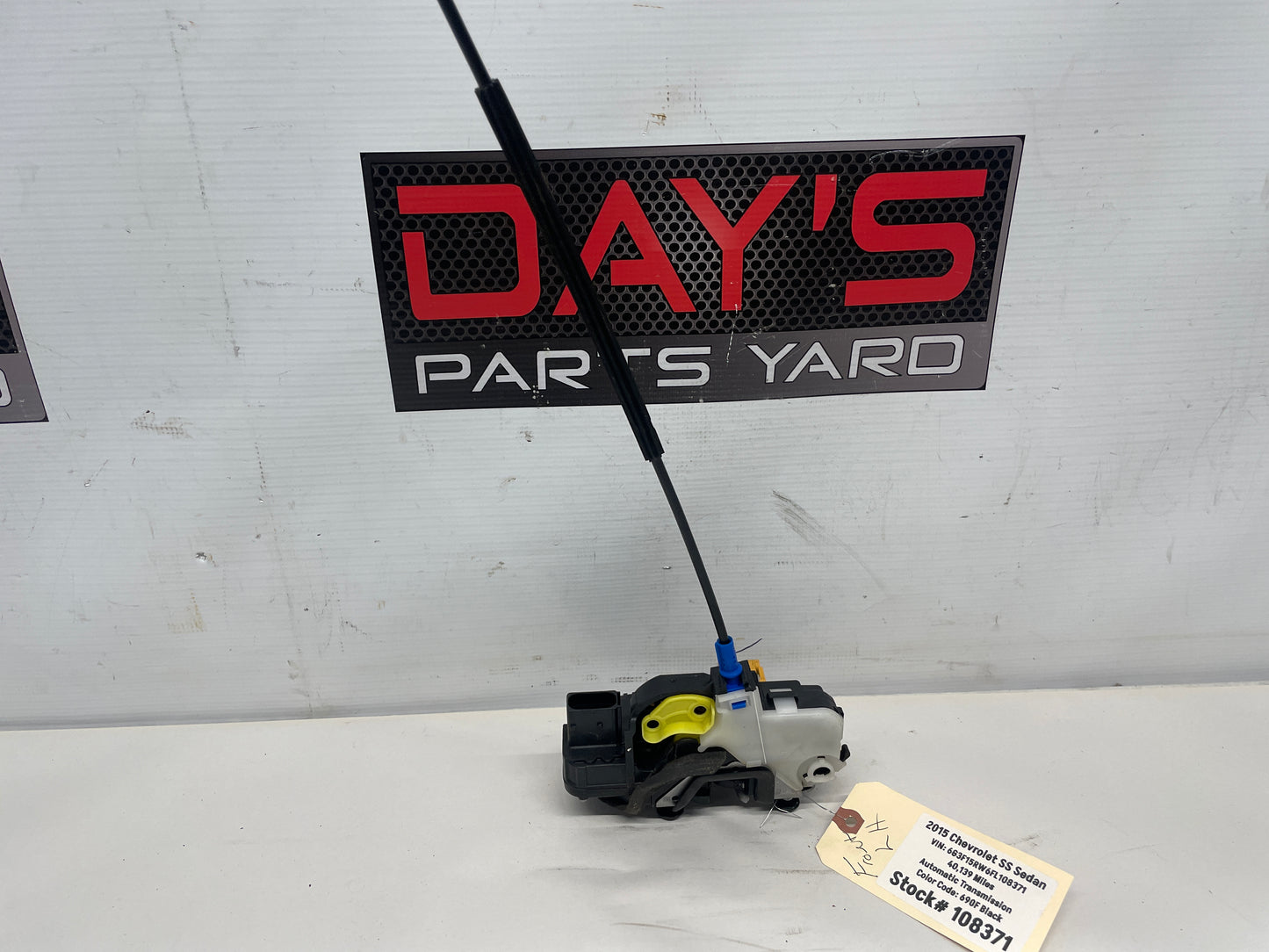 2015 Chevy SS Sedan LH Driver Front Door Lock Actuator OEM - Day's Parts Yard
