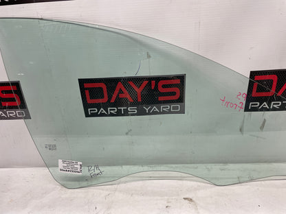2009 Pontiac G8 RH Passenger Front Door Window Glass OEM - Day's Parts Yard