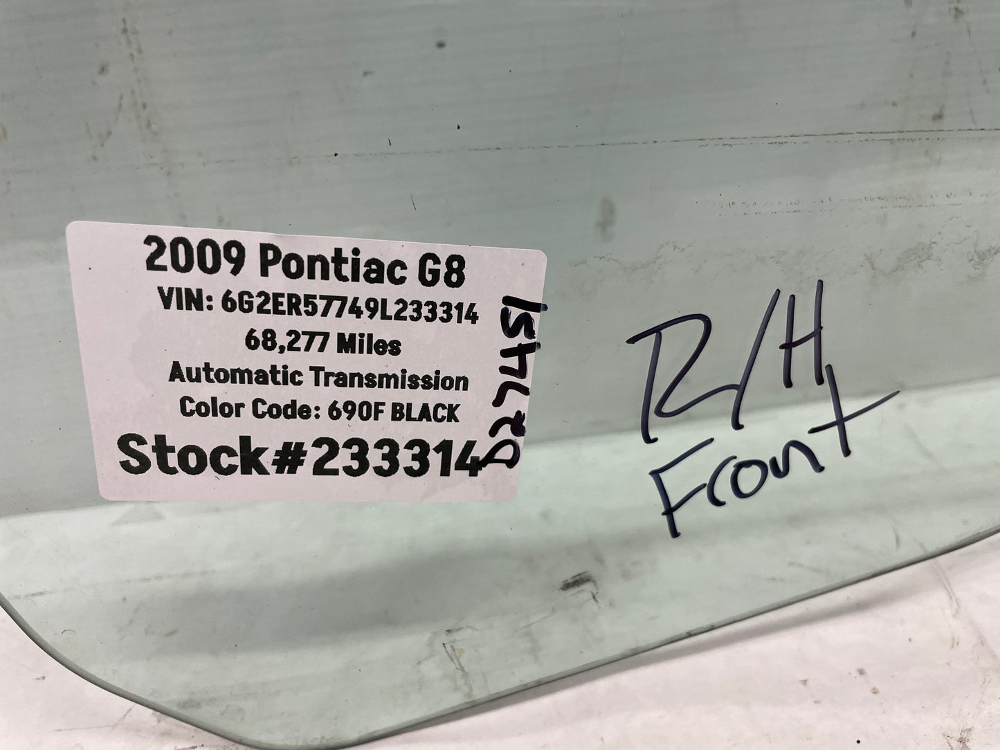 2009 Pontiac G8 RH Passenger Front Door Window Glass OEM - Day's Parts Yard