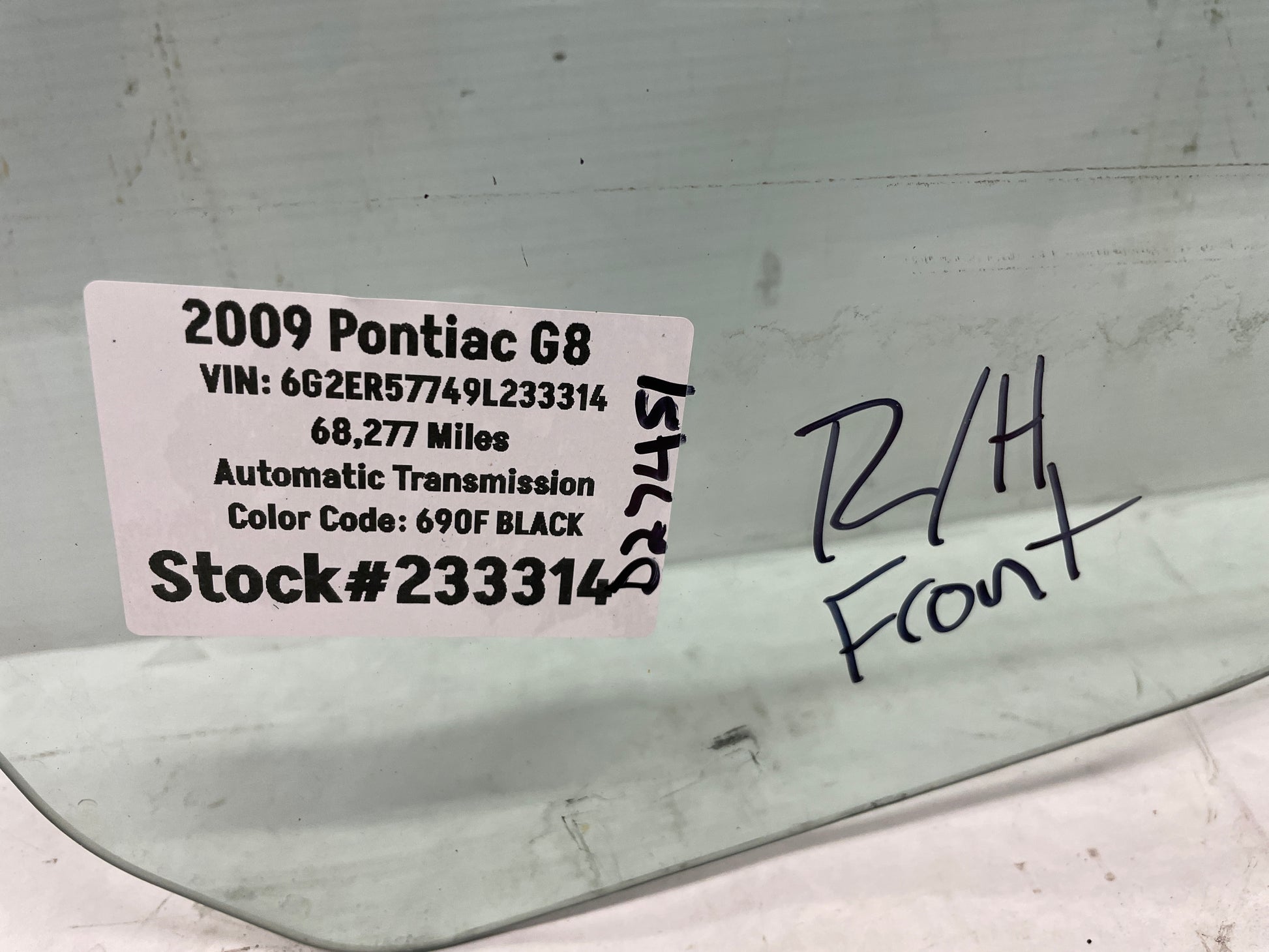 2009 Pontiac G8 RH Passenger Front Door Window Glass OEM - Day's Parts Yard