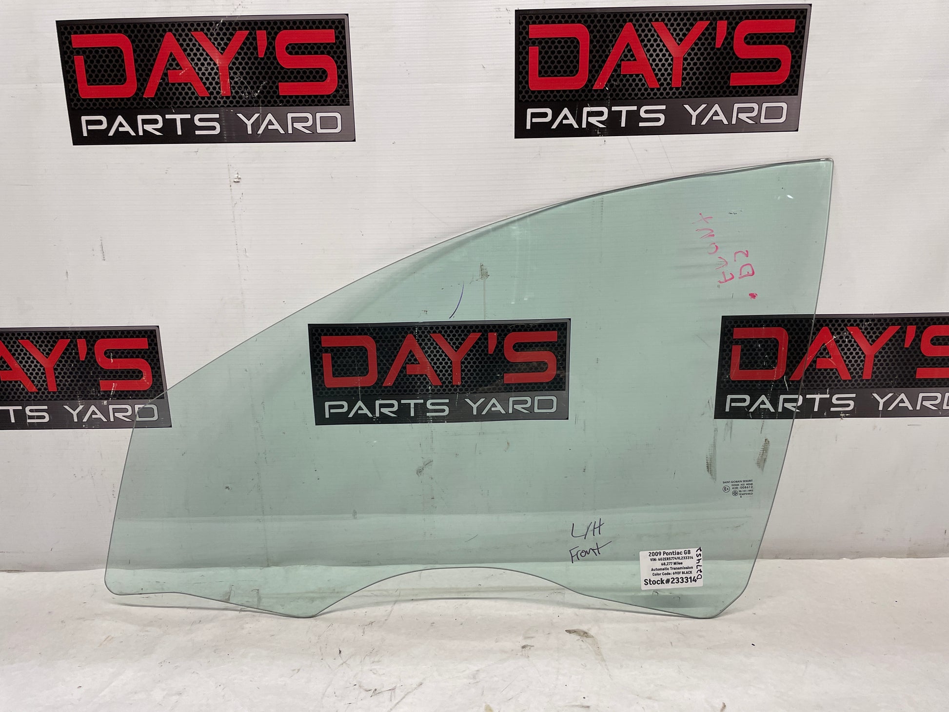 2009 Pontiac G8 LH Driver Front Door Window Glass OEM - Day's Parts Yard