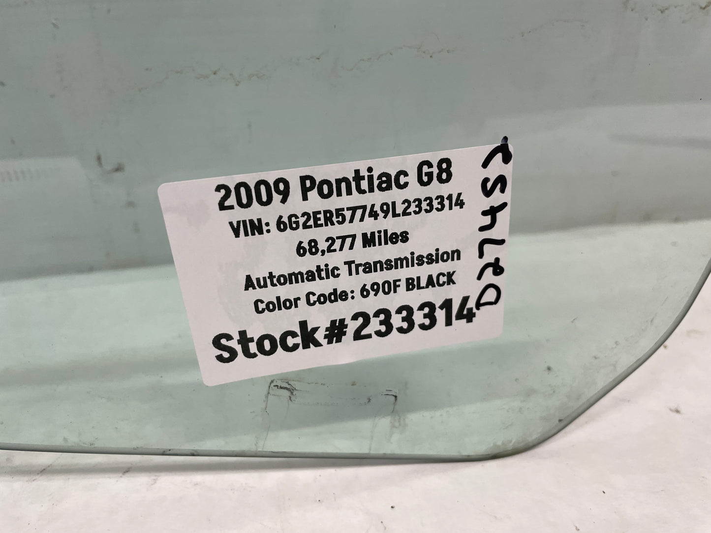 2009 Pontiac G8 LH Driver Front Door Window Glass OEM - Day's Parts Yard
