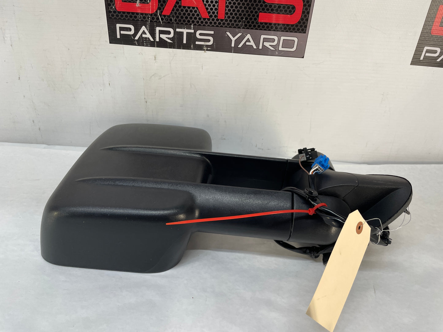 2007 Chevy Silverado K3500 RH Passenger Exterior Tow Power Heated Mirror Black OEM - Day's Parts Yard
