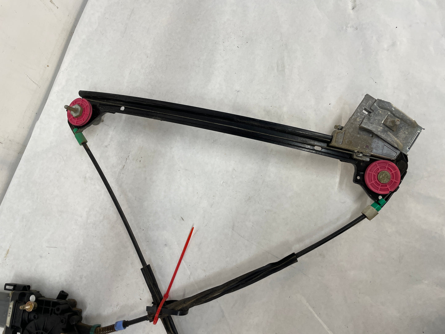 2004 Chevy C5 Corvette RH Passenger Front Window Regulator Motor OEM - Day's Parts Yard