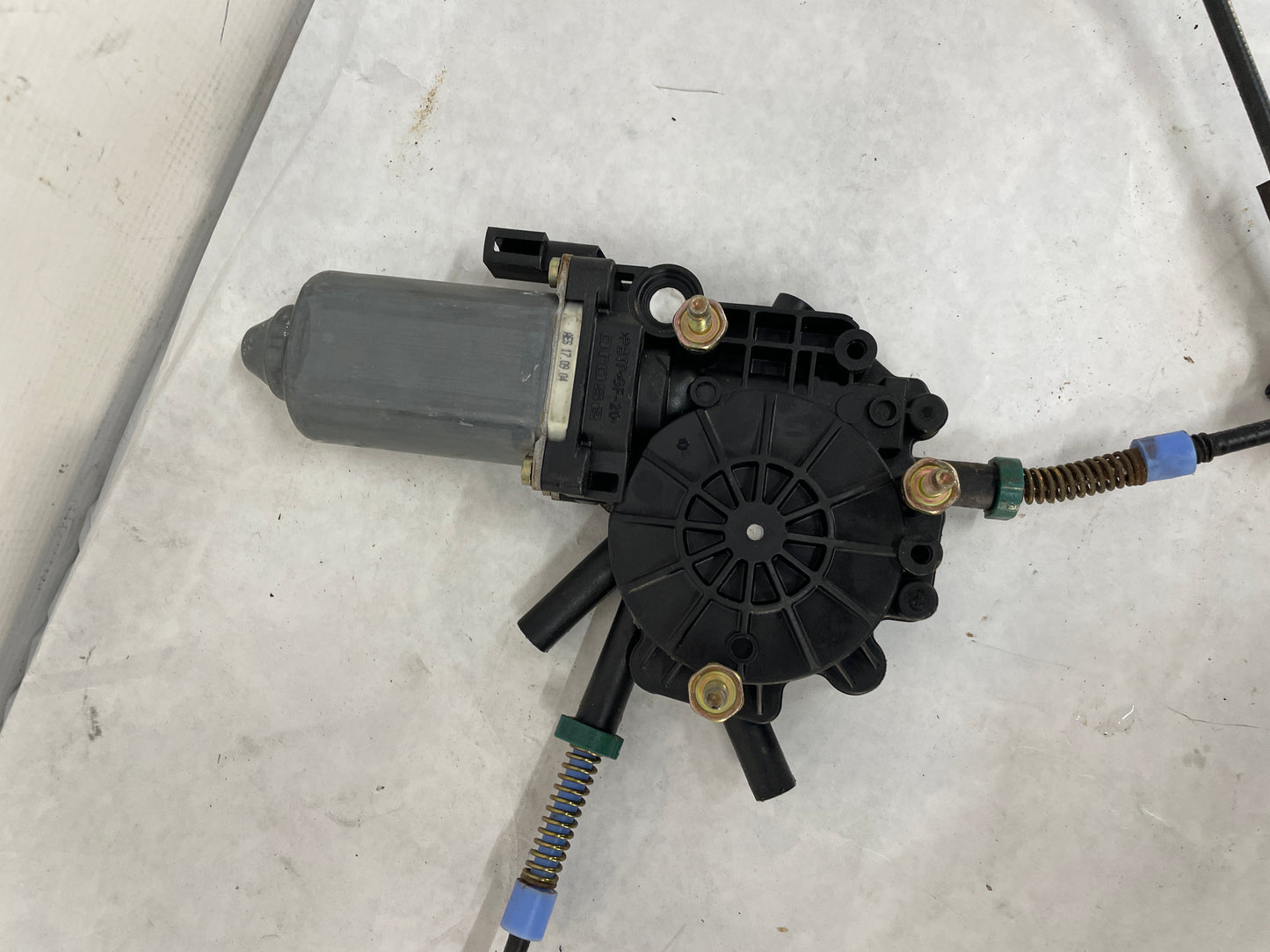 2004 Chevy C5 Corvette RH Passenger Front Window Regulator Motor OEM - Day's Parts Yard