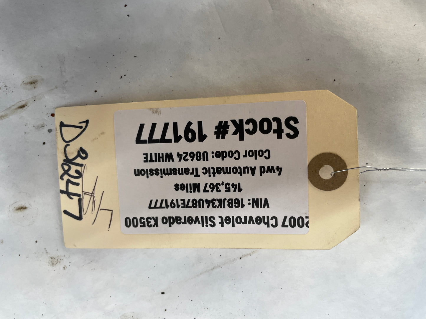 2007 Chevy Silverado K3500 LH Driver Exterior Tow Power Heated Mirror Black OEM - Day's Parts Yard