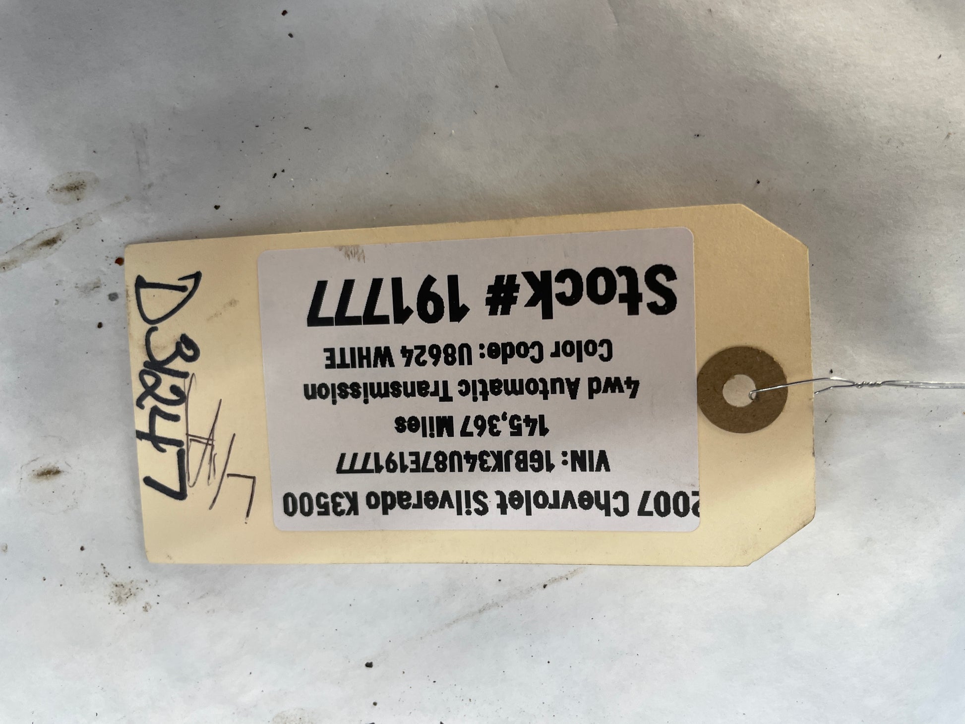 2007 Chevy Silverado K3500 LH Driver Exterior Tow Power Heated Mirror Black OEM - Day's Parts Yard