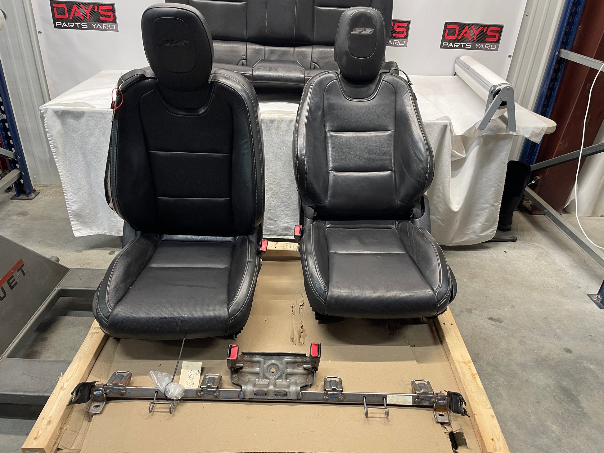 2015 Chevy Camaro SS Seats Front & Rear Black Leather OEM - Day's Parts Yard