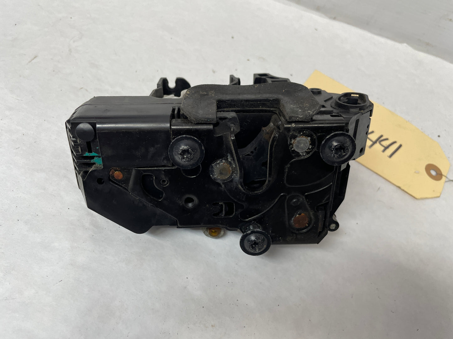 2009 Pontiac G8 LH Driver Front Door Lock Actuator OEM - Day's Parts Yard