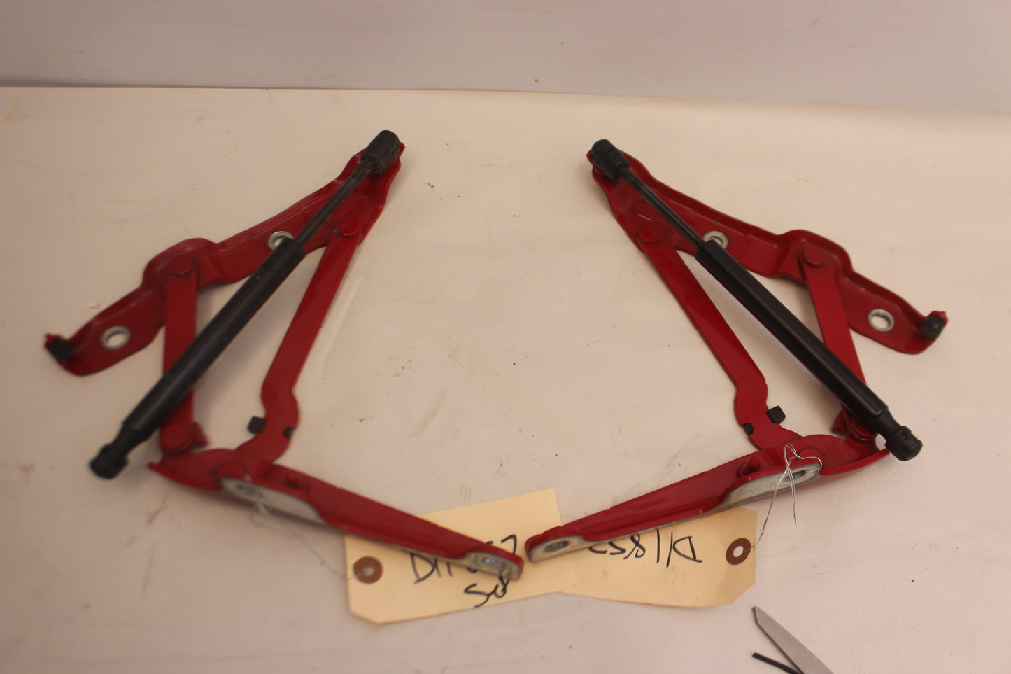 2013 Chevy Camaro SS 1LE Trunk Hinges OEM - Day's Parts Yard