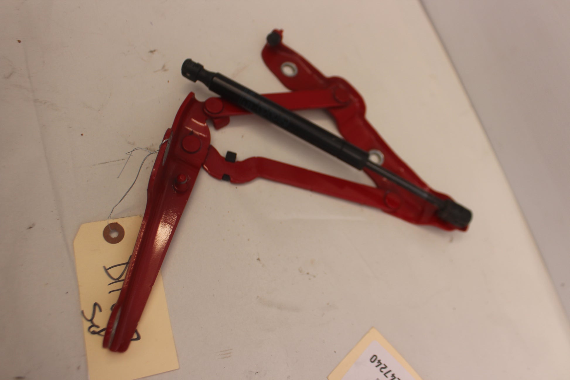 2013 Chevy Camaro SS 1LE Trunk Hinges OEM - Day's Parts Yard