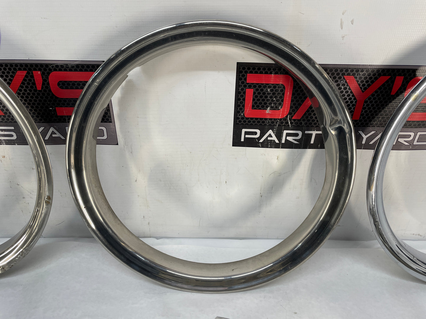 2007 Chevy Silverado K3500 Beauty Rings w/ Center Caps and Lug Nuts OEM - Day's Parts Yard