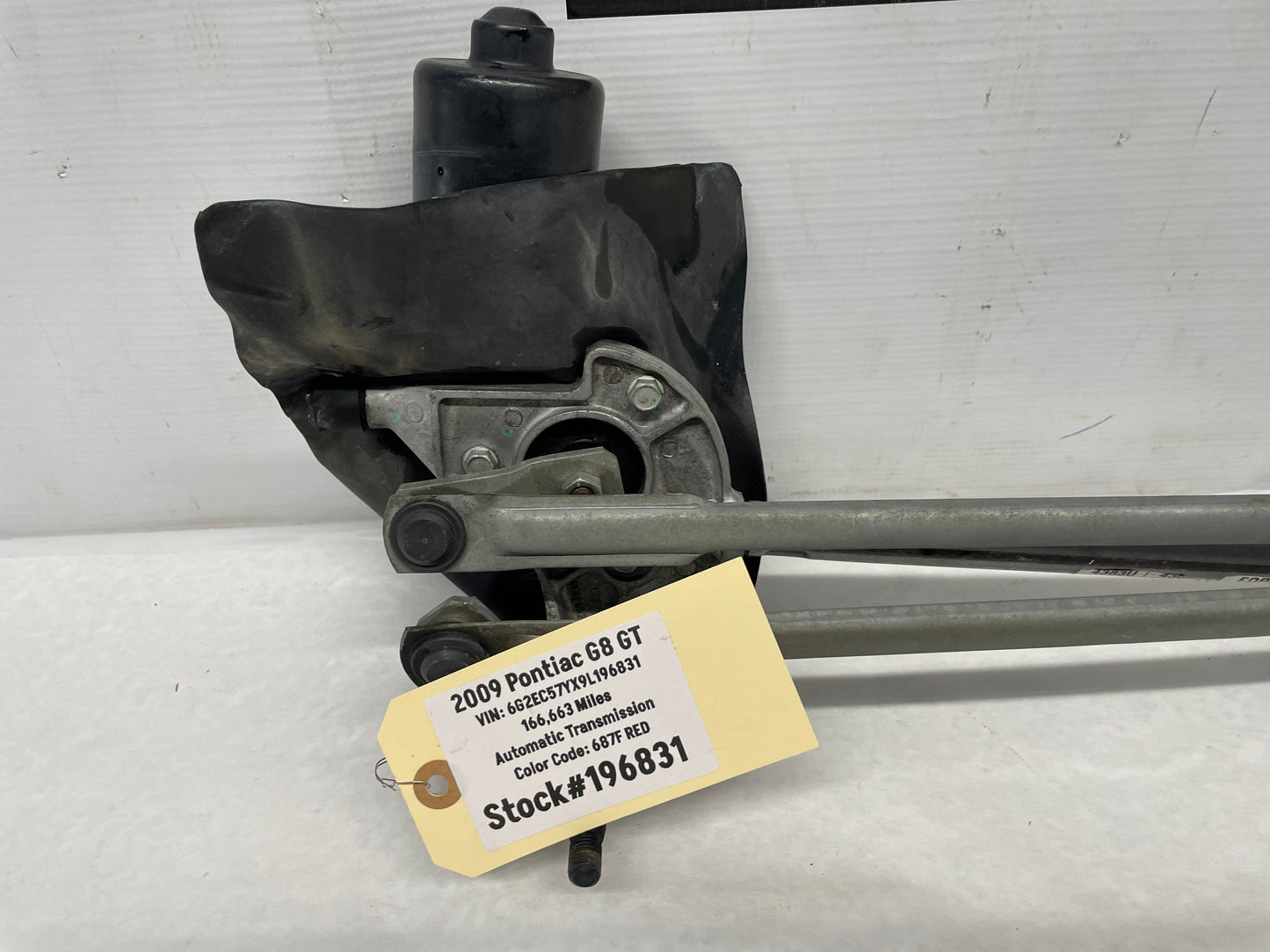 2009 Pontiac G8 GT Windshield Wiper Motor Transmission Linkage Assembly OEM - Day's Parts Yard