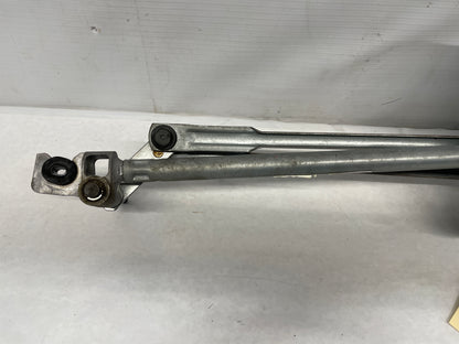 2009 Pontiac G8 GT Windshield Wiper Motor Transmission Linkage Assembly OEM - Day's Parts Yard