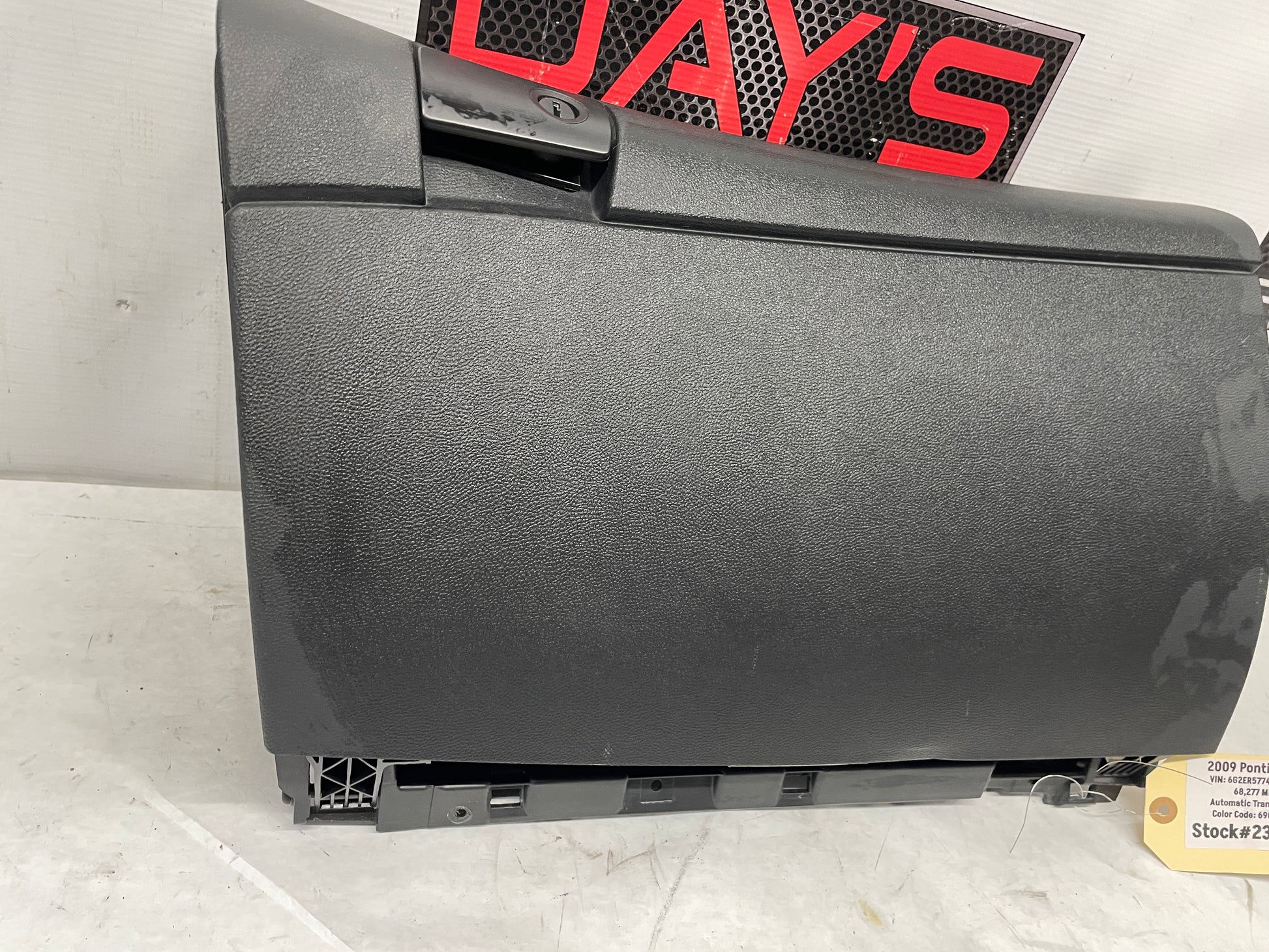2009 Pontiac G8 Dash Glove Box Compartment OEM - Day's Parts Yard
