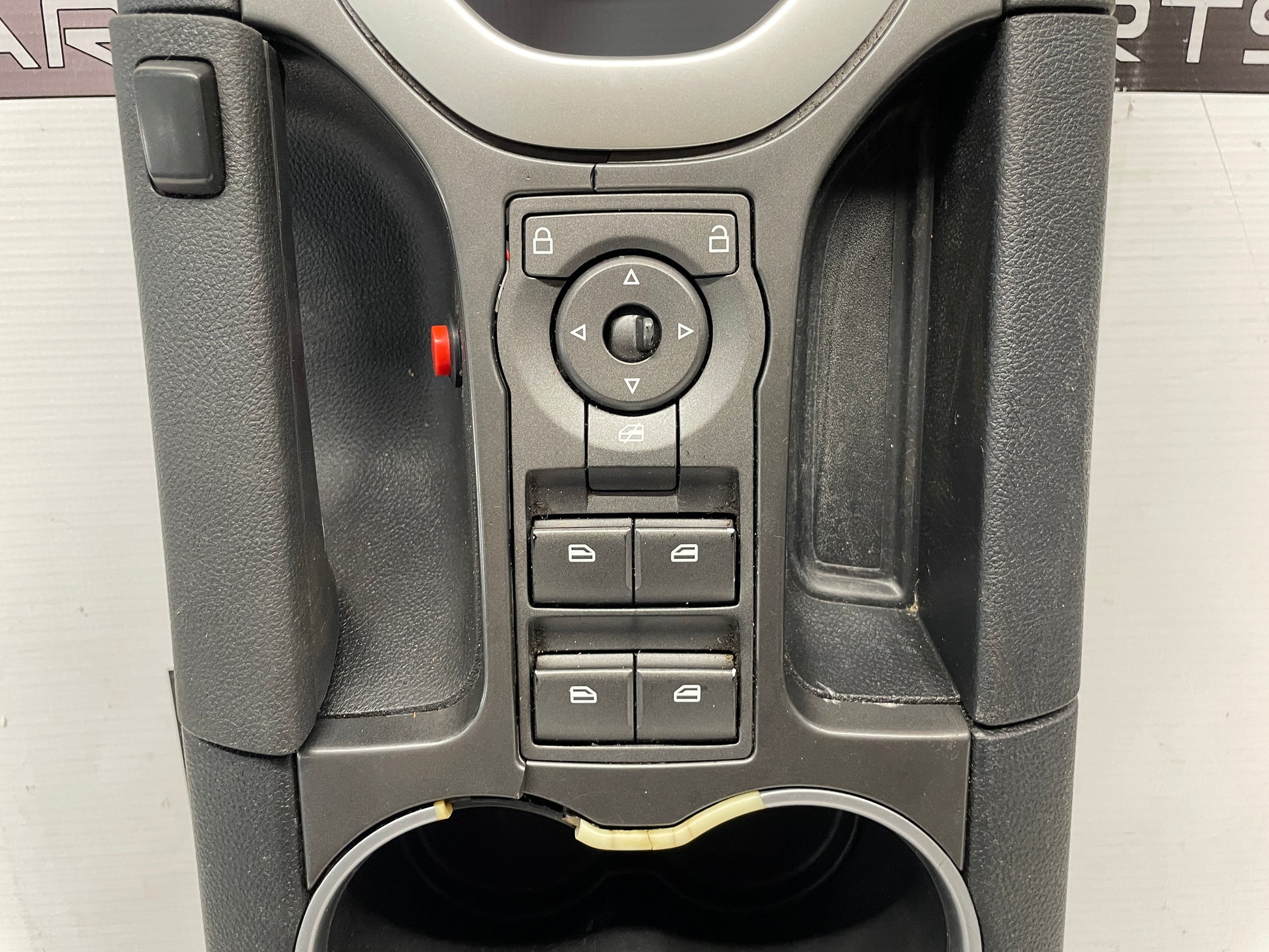 2009 Pontiac G8 GT Complete Center Console w/ Shifter Assembly OEM - Day's Parts Yard