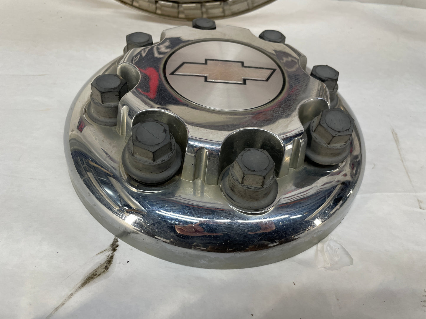 2007 Chevy Silverado K3500 Beauty Rings w/ Center Caps and Lug Nuts OEM - Day's Parts Yard