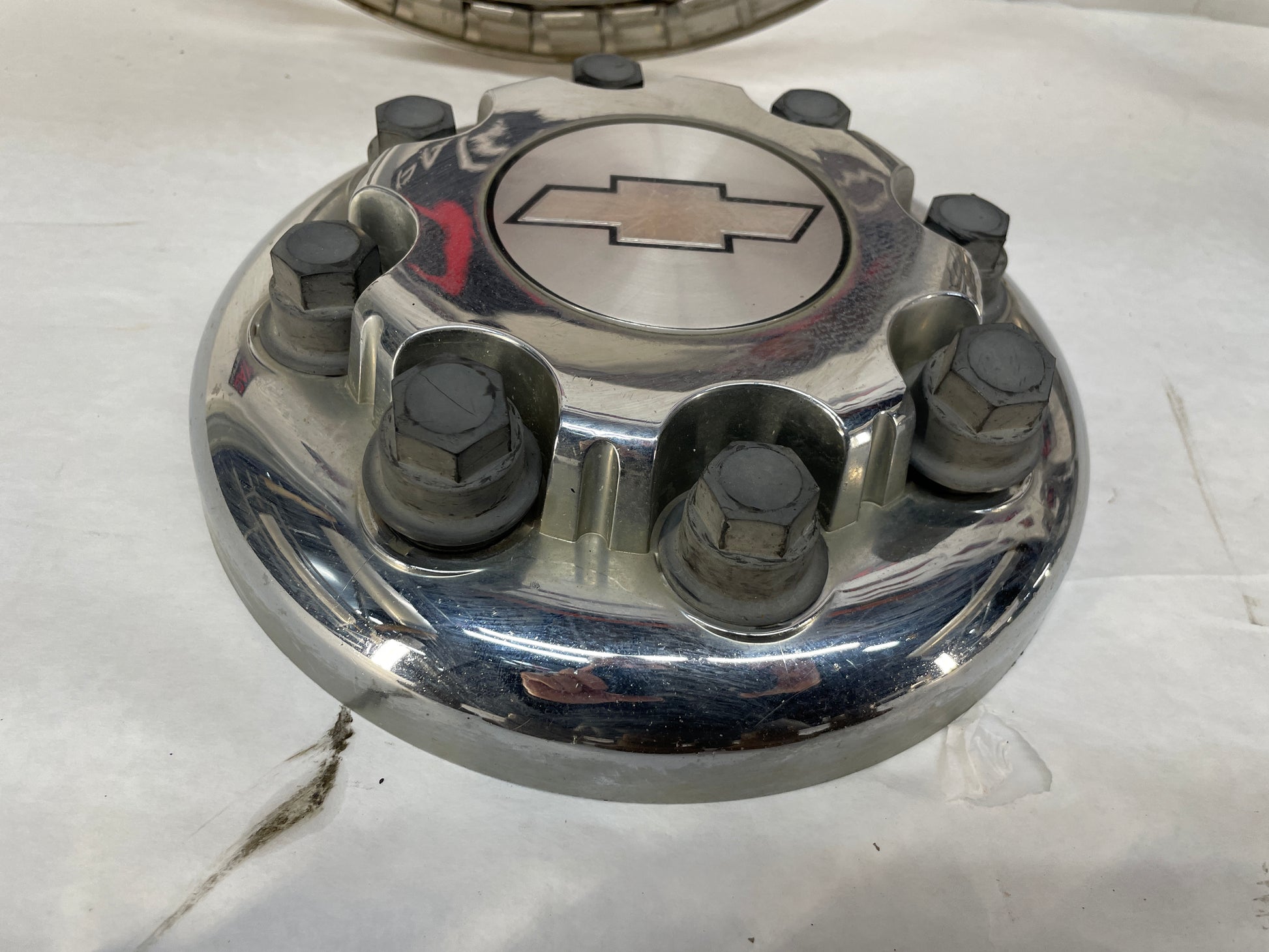2007 Chevy Silverado K3500 Beauty Rings w/ Center Caps and Lug Nuts OEM - Day's Parts Yard