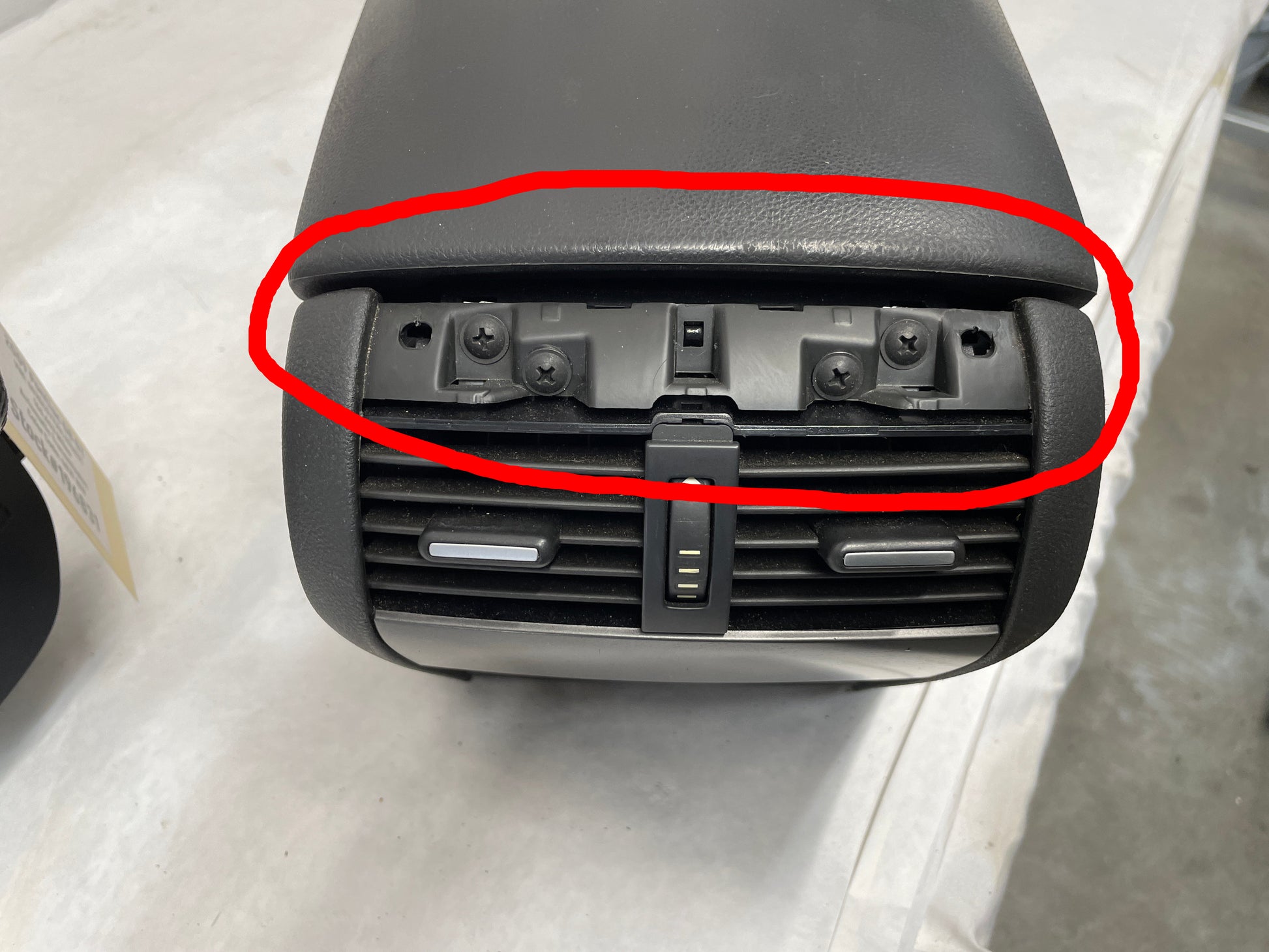 2009 Pontiac G8 GT Complete Center Console w/ Shifter Assembly OEM - Day's Parts Yard