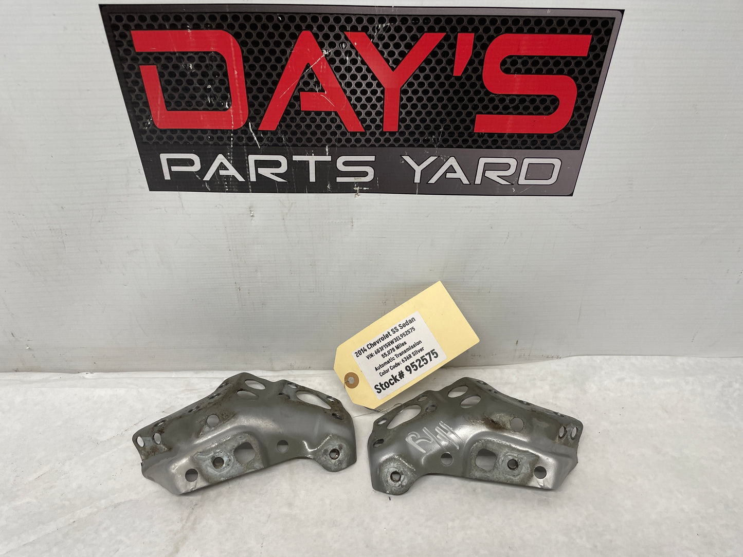 2014 Chevy SS Sedan RH & LH Weld On Hood Hinge Brackets OEM