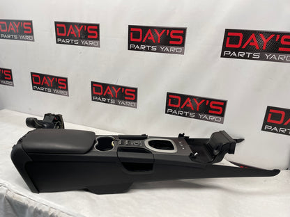 2009 Pontiac G8 GT Complete Center Console w/ Shifter Assembly OEM - Day's Parts Yard