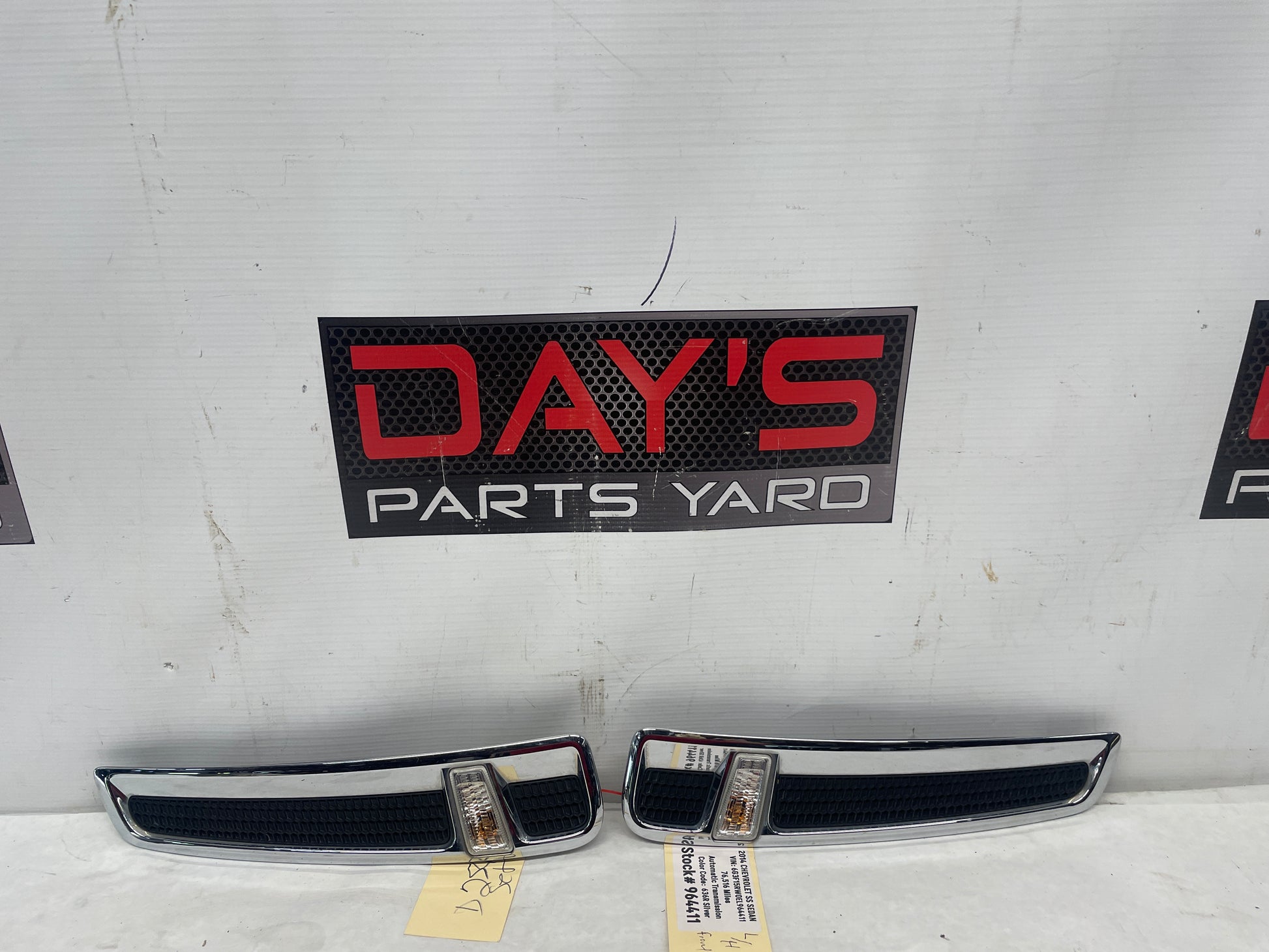 2016 Chevy SS Sedan RH & LH Fender Marker Lights Tail Lamp OEM - Day's Parts Yard