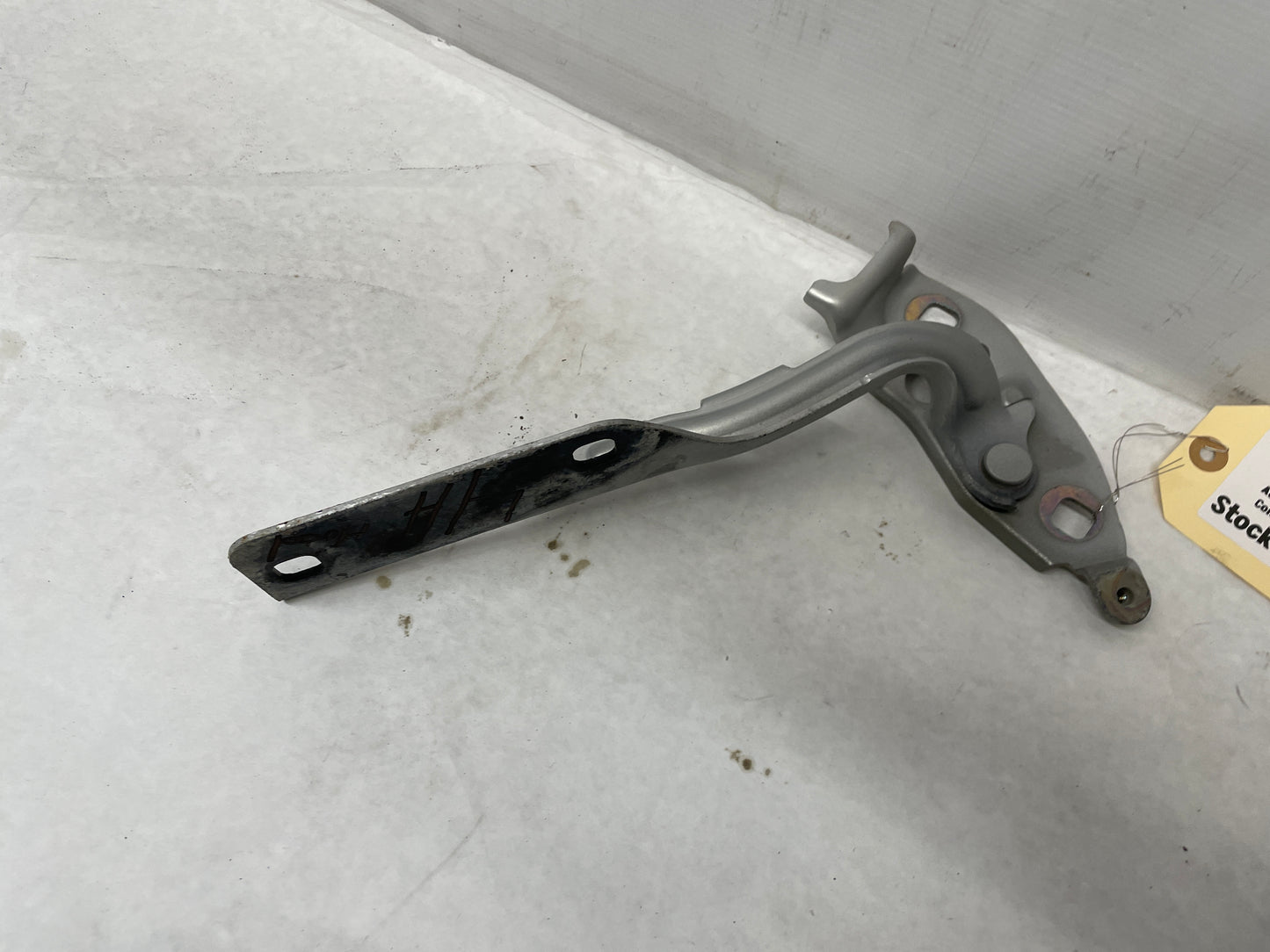 2014 Chevy SS Sedan LH Driver Hood Hinge OEM