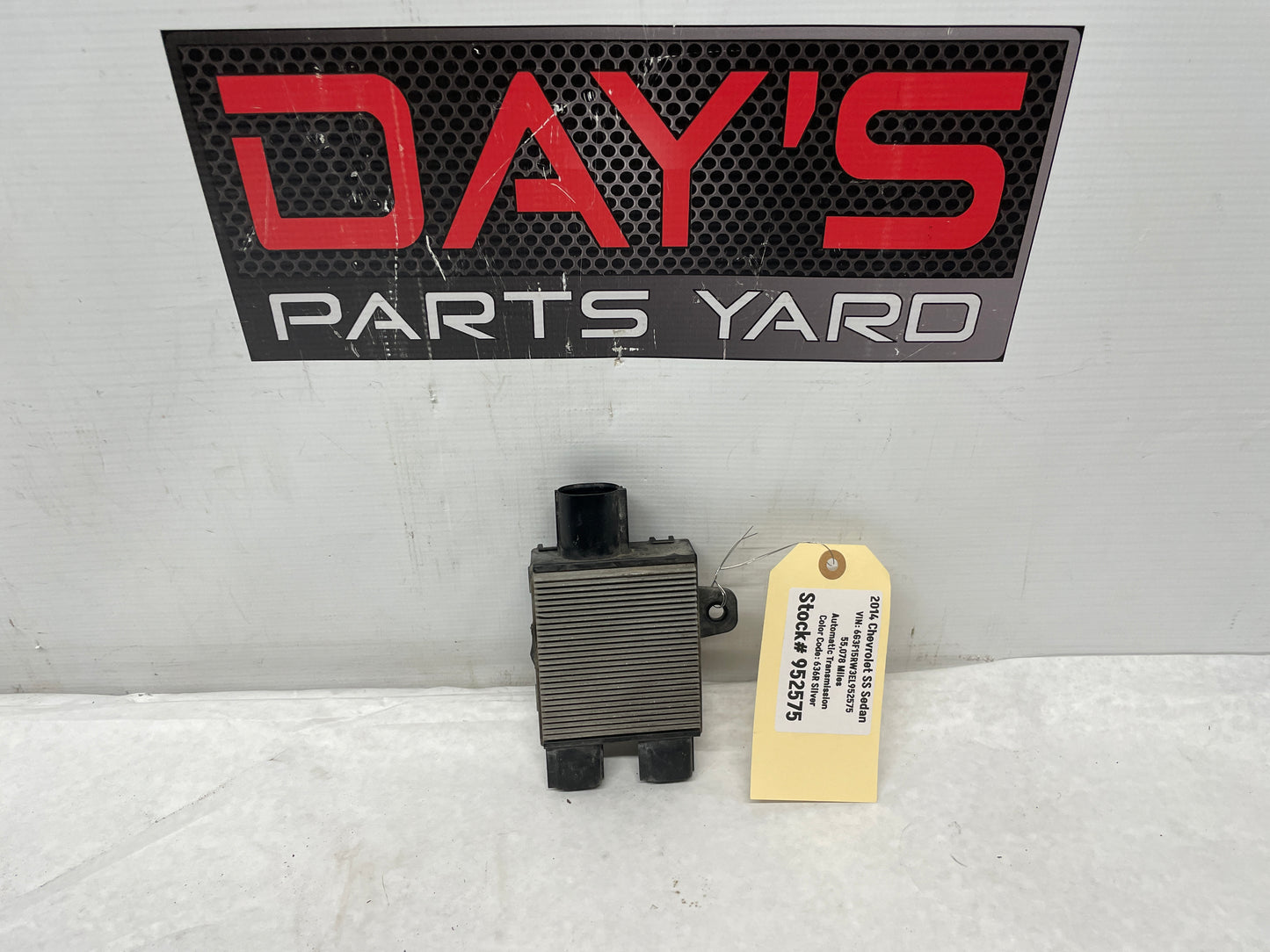 2014 Chevy SS Sedan Radiator Cooling Fan Motor Module OEM