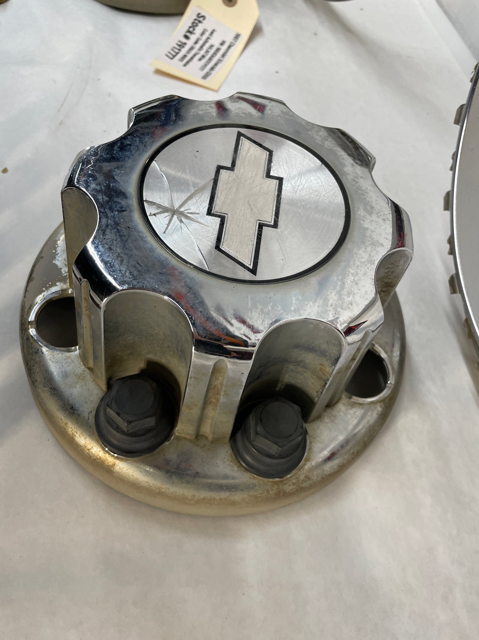 2007 Chevy Silverado K3500 Beauty Rings w/ Center Caps and Lug Nuts OEM - Day's Parts Yard