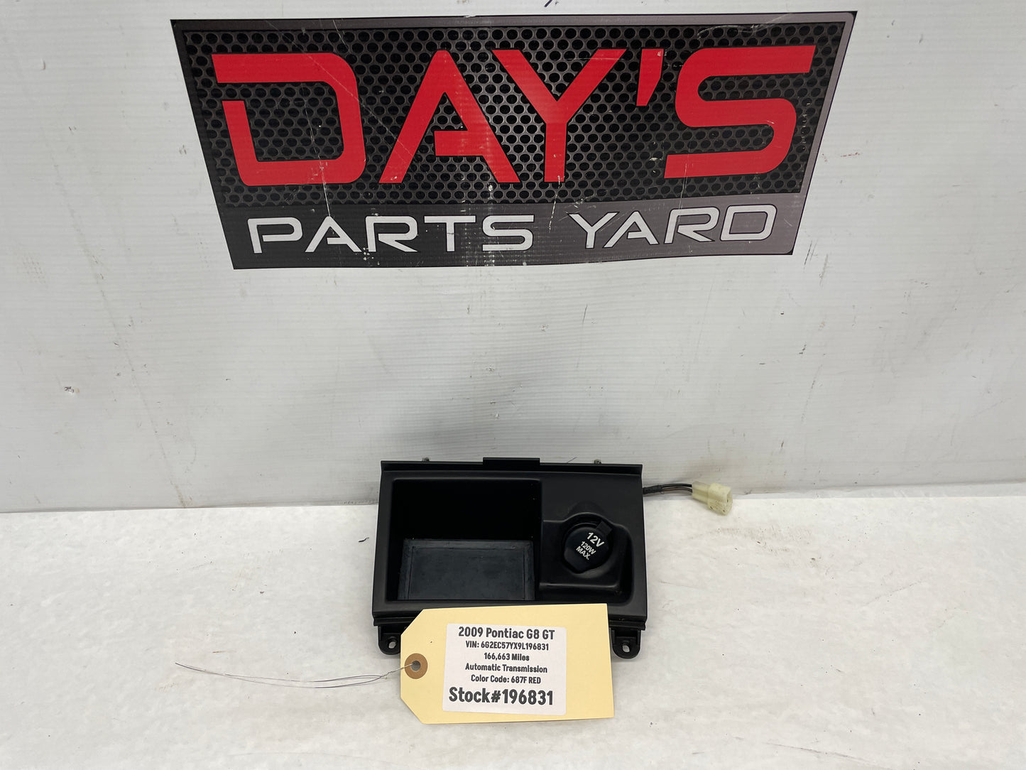 2009 Pontiac G8 GT Lower Radio Center Console Storage Cubby Compartment Assembly OEM - Day's Parts Yard