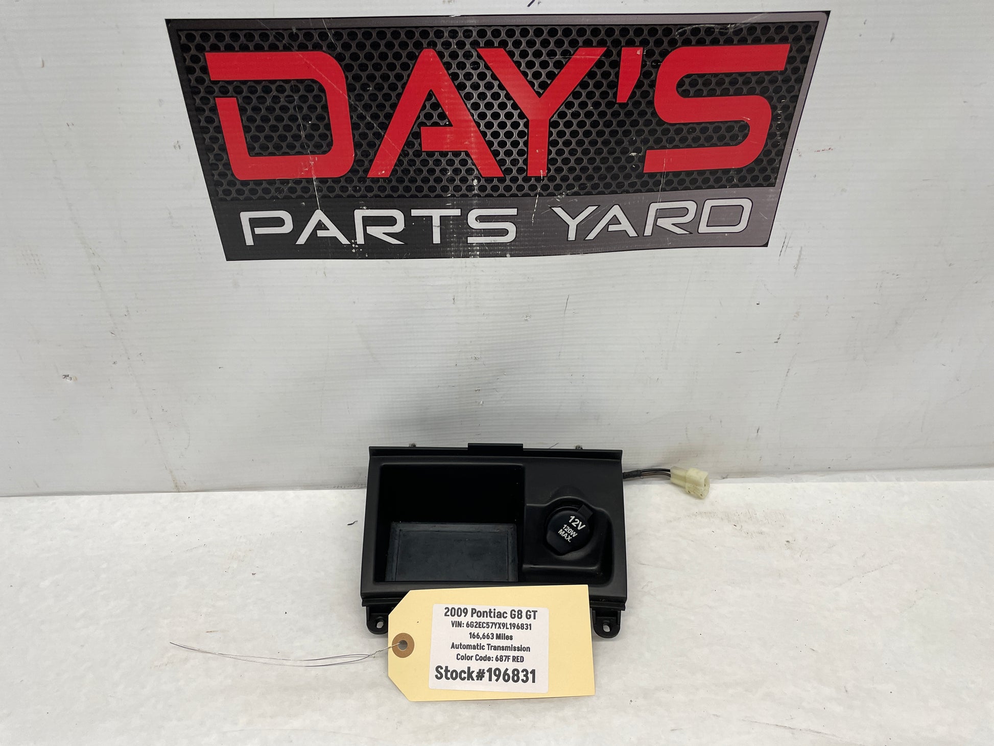 2009 Pontiac G8 GT Lower Radio Center Console Storage Cubby Compartment Assembly OEM - Day's Parts Yard