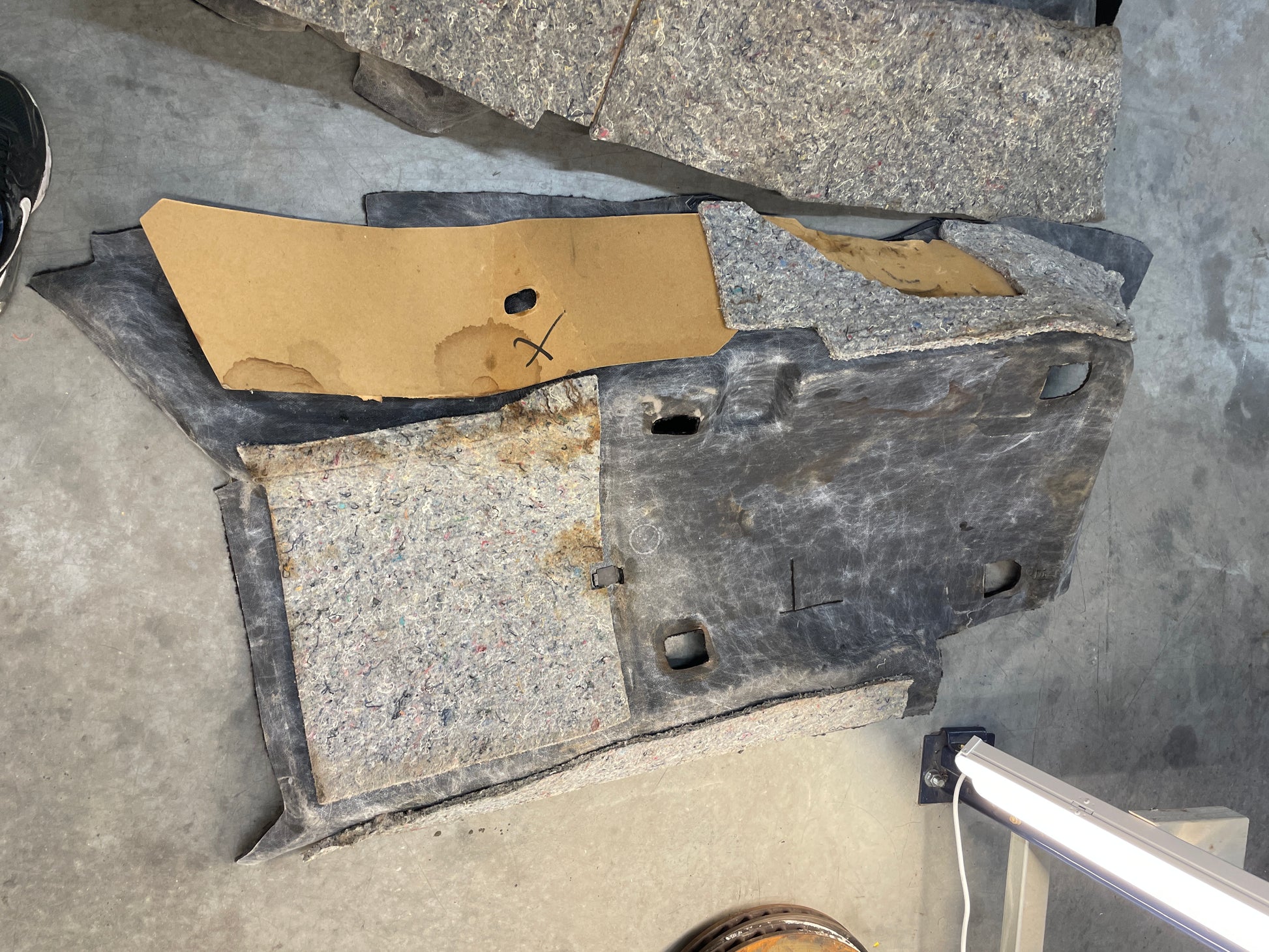 2004 Chevy C5 Corvette Complete Floor Carpet OEM - Day's Parts Yard