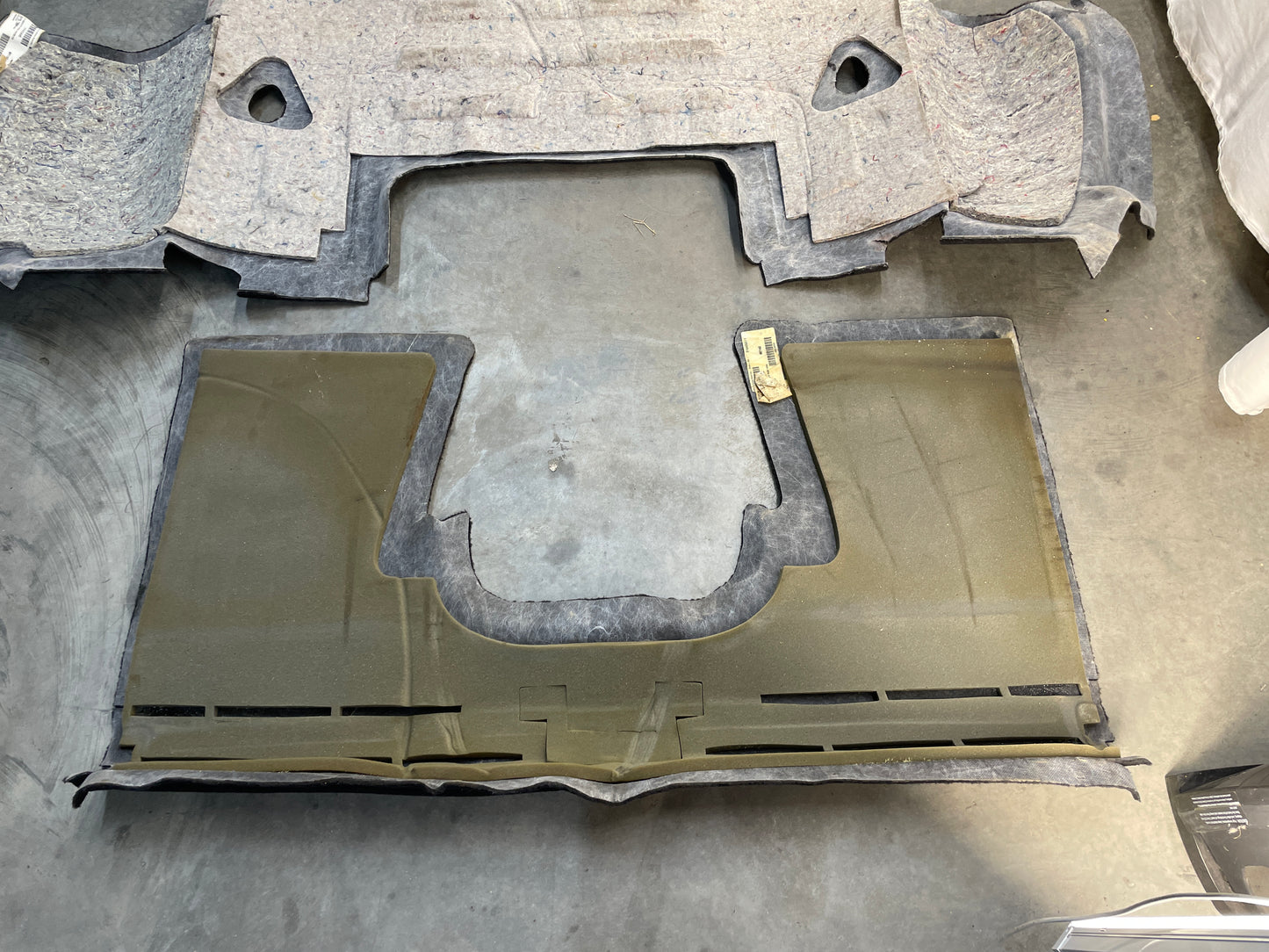 2004 Chevy C5 Corvette Complete Floor Carpet OEM - Day's Parts Yard