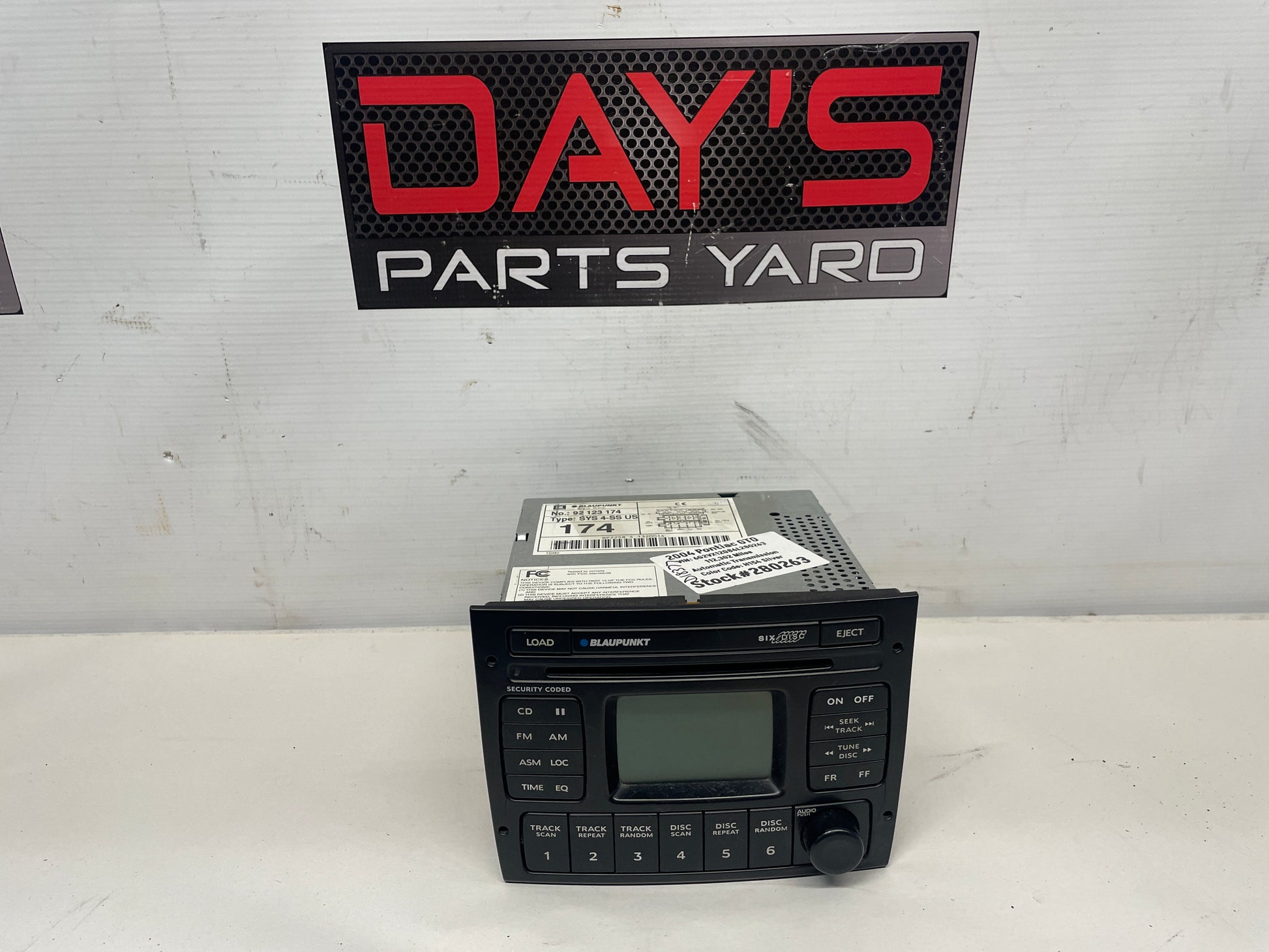 2004 Pontiac GTO Radio Stereo 6 Disk CD Changer Blaupunkt OEM - Day's Parts Yard