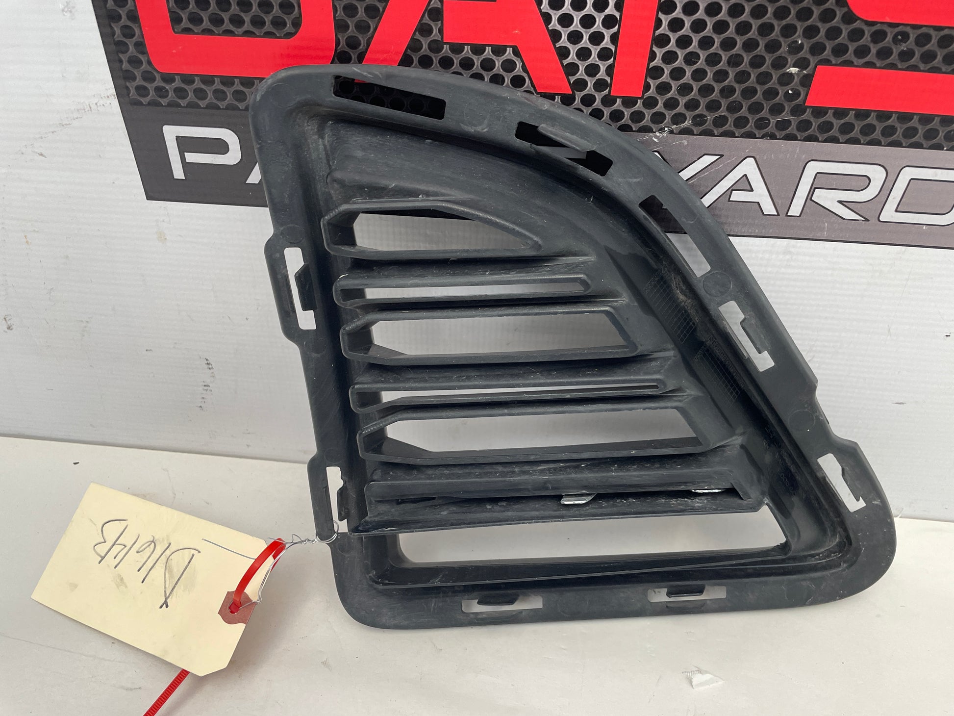2016 Chevy Camaro SS Front RH Passenger Bumper Daylight Running Light Trim OEM - Day's Parts Yard