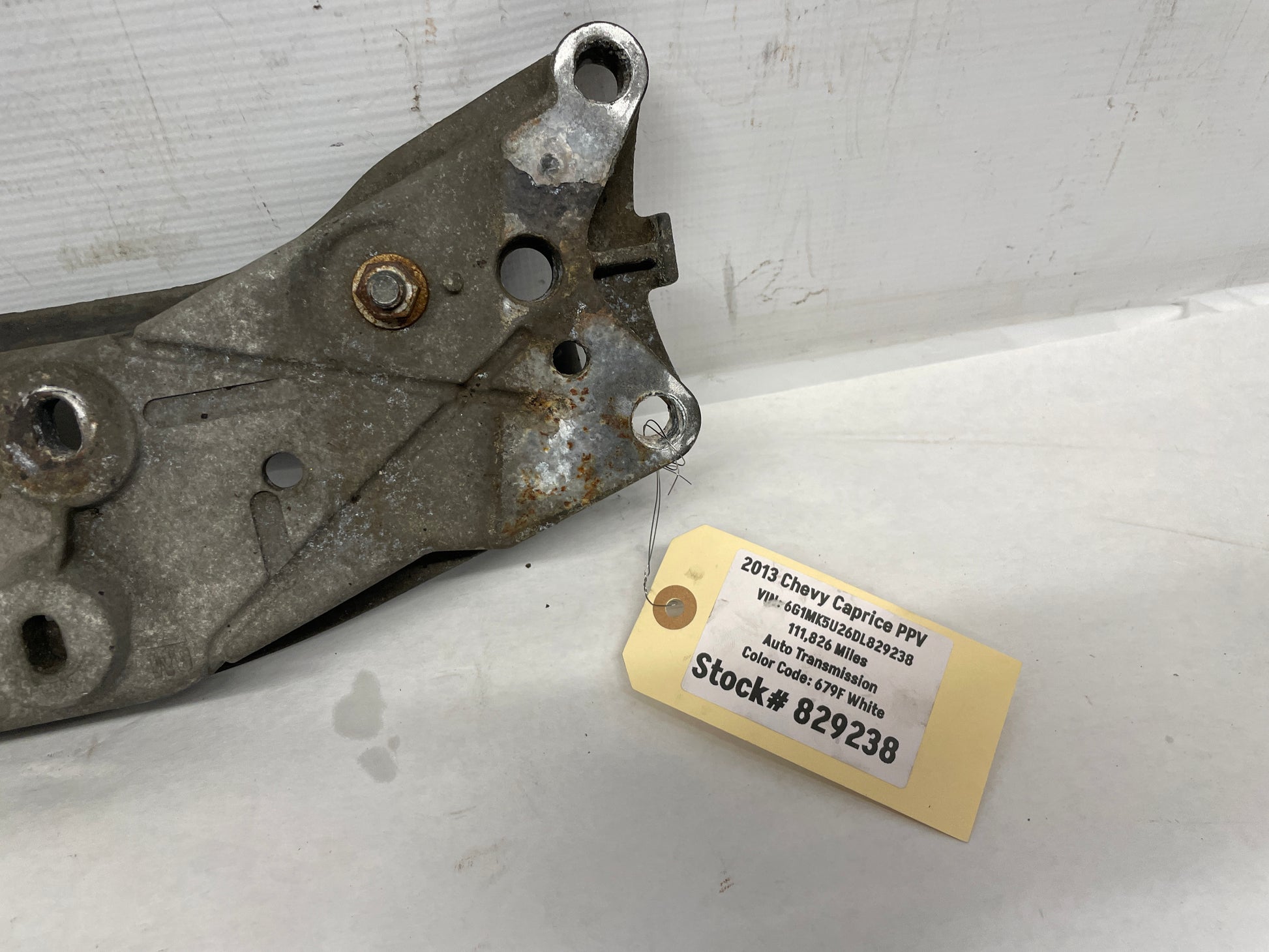2013 Chevy Caprice PPV Automatic Transmission Crossmember Mount Support OEM - Day's Parts Yard