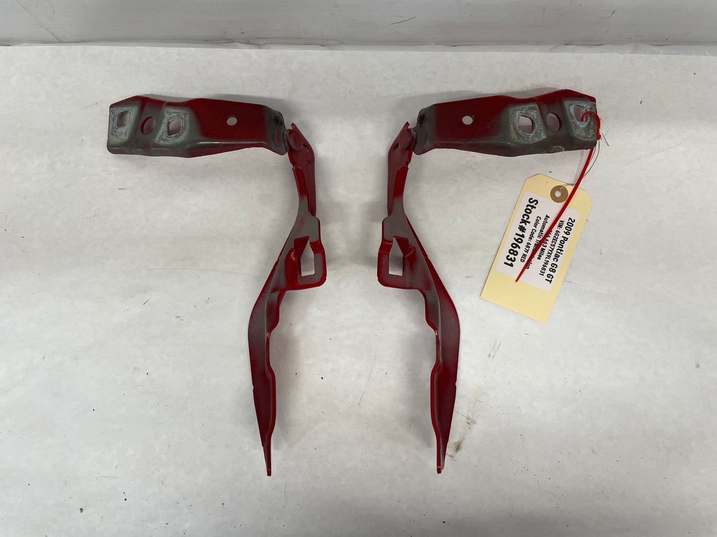 2009 Pontiac G8 GT RH & LH Hood Hinges w/ Mounting Brackets OEM - Day's Parts Yard