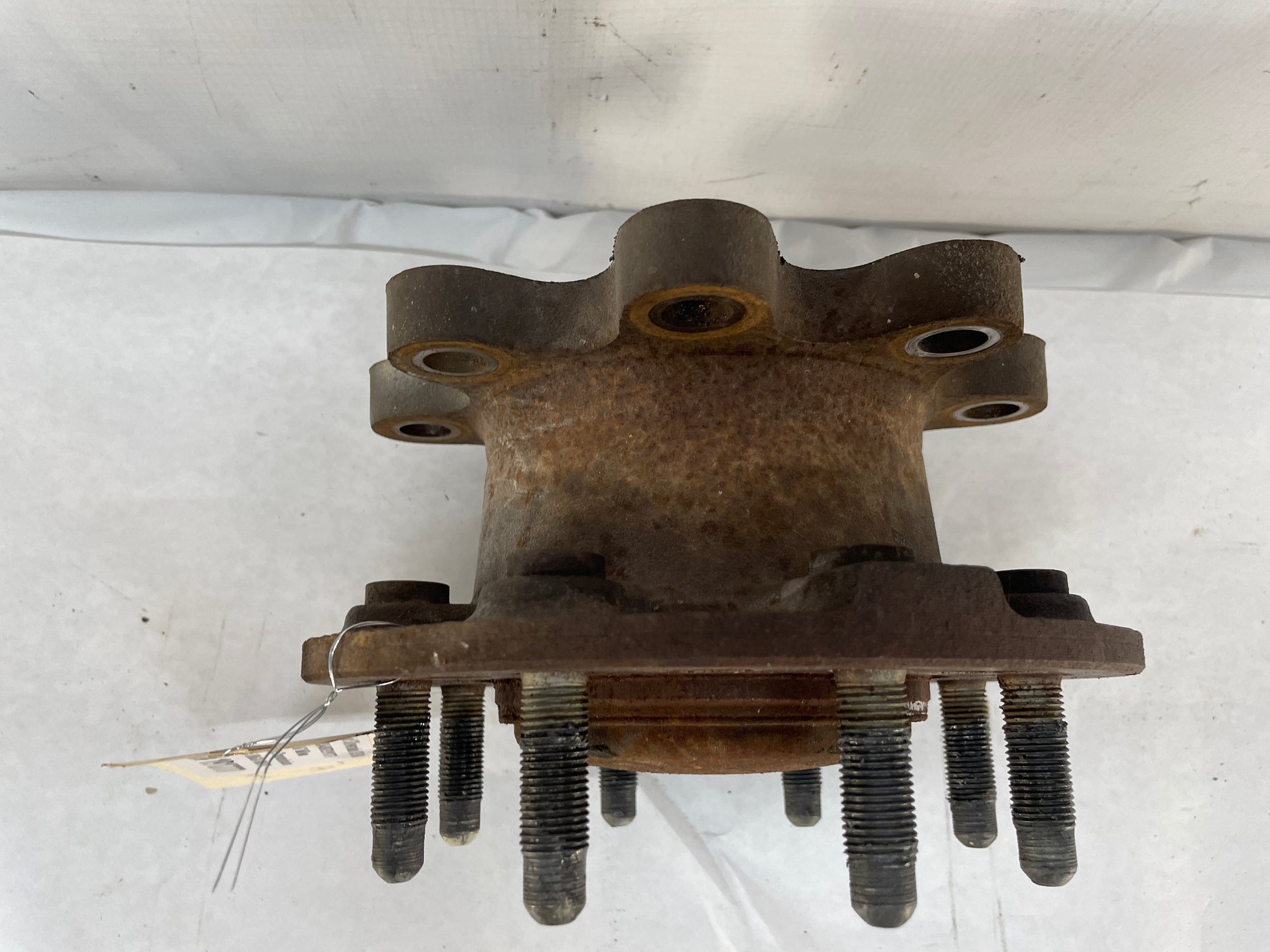 2007 Chevy Silverado K3500 LH Driver Front Dual Wheel Bearing & Hub Assembly OEM - Day's Parts Yard